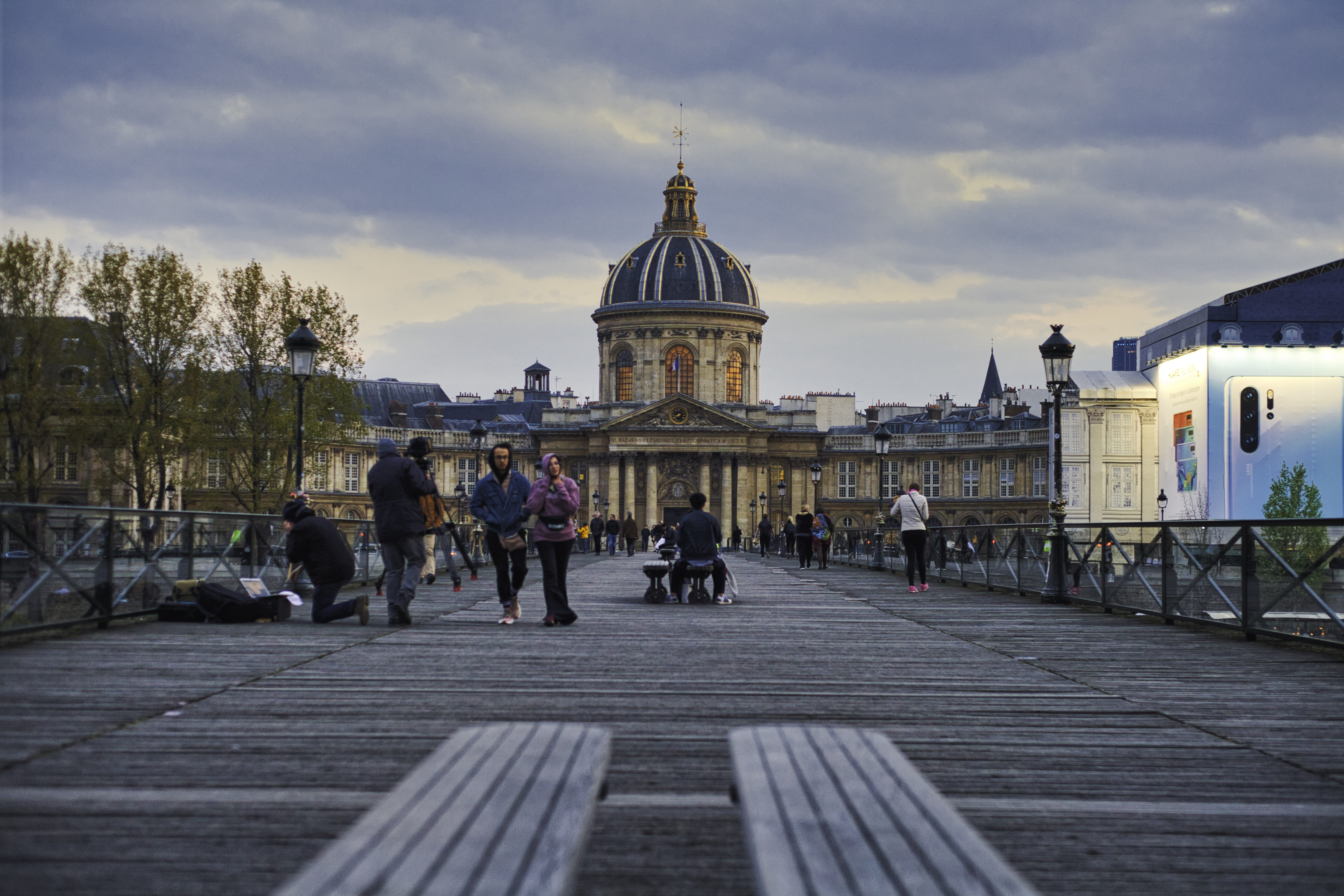 adult, asphalt, people, real people, vehicle, building, dome, transportation, académie française, human, 5K, bridge - man made structure, building exterior, HD Wallpaper