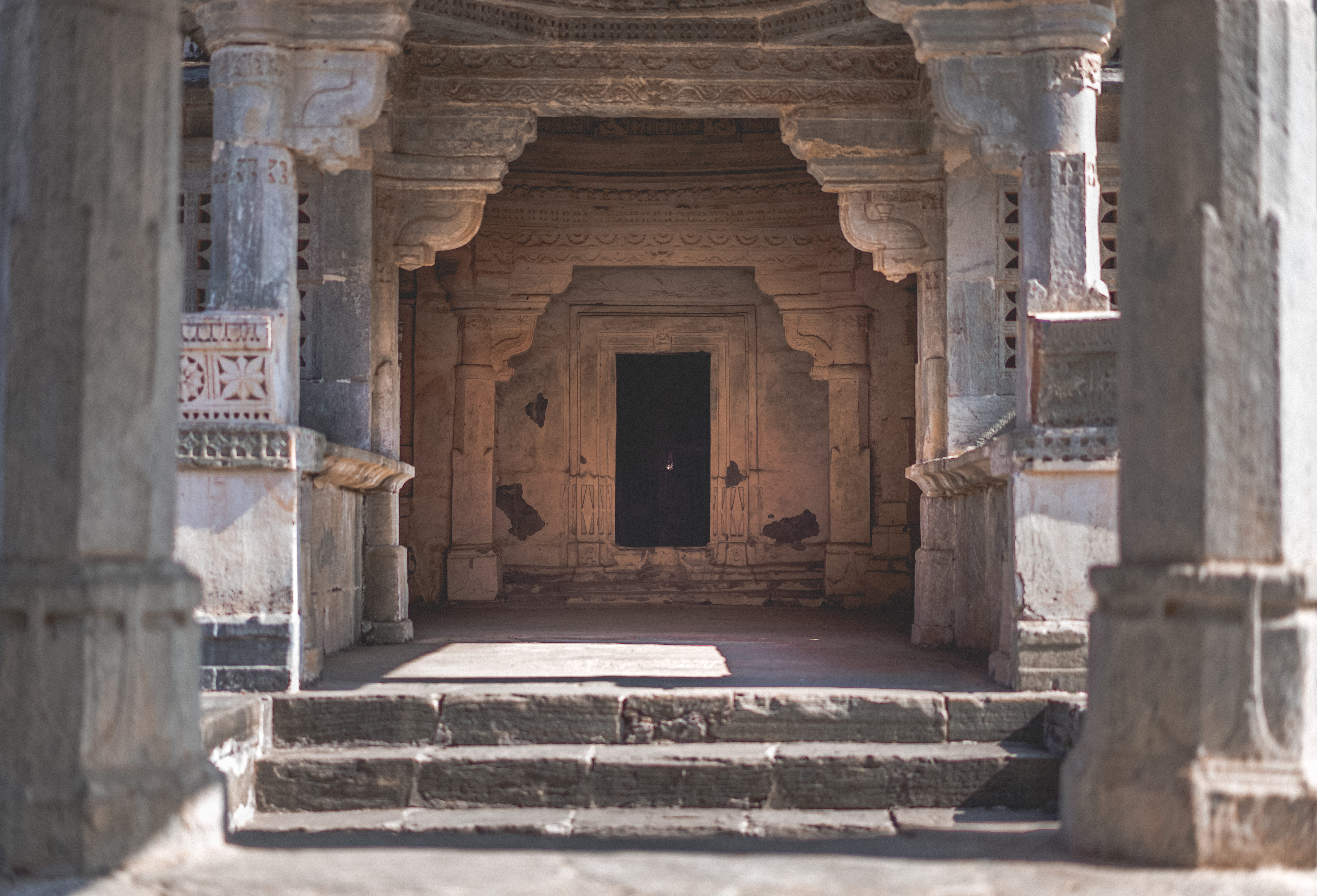 ancient civilization, patio, housing, travel destinations, outdoors, day, monastery, religion, flagstone, building exterior, daytime, column, building, HD Wallpaper