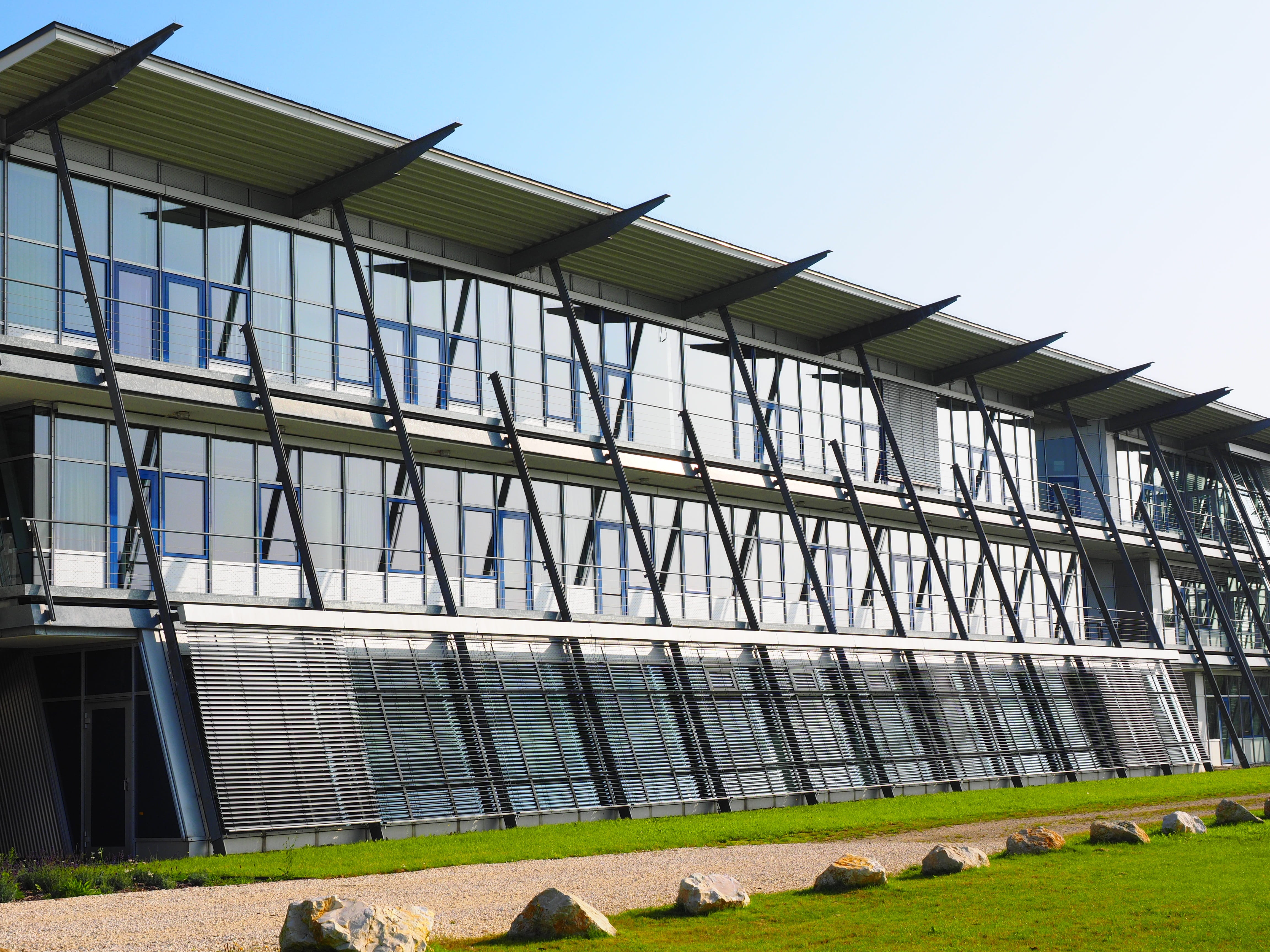 perspective, alternative, nature, building, greenhouse, glass - material, agriculture, modern, growth, low, view, contemporary, university, built structure, HD Wallpaper
