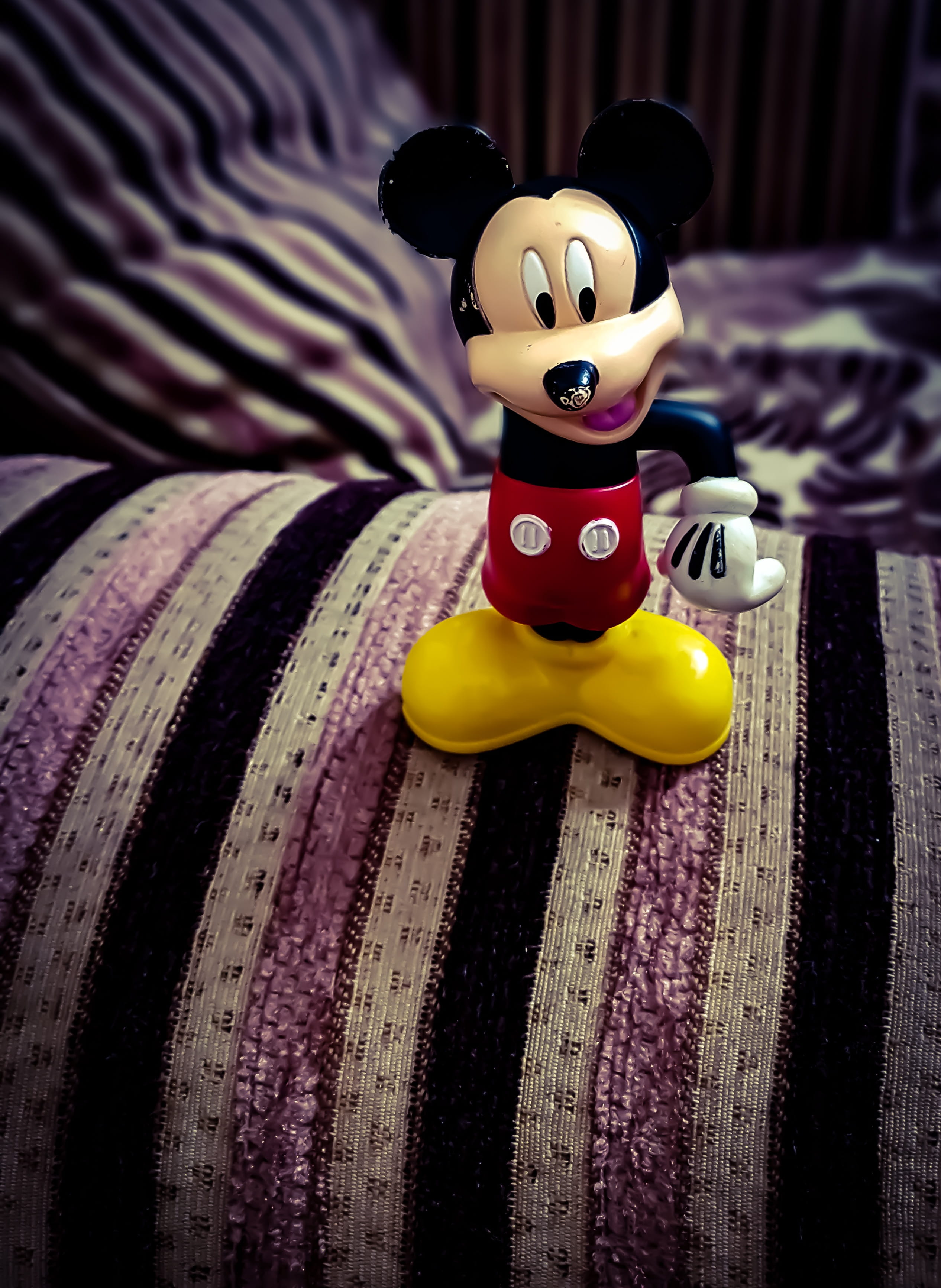 indoors, single object, Mouse, no people, creativity, mikey, yellow, rubber duck, 2K, day, Lonely, furniture, figurine, representation, home interior, Phone HD Wallpaper