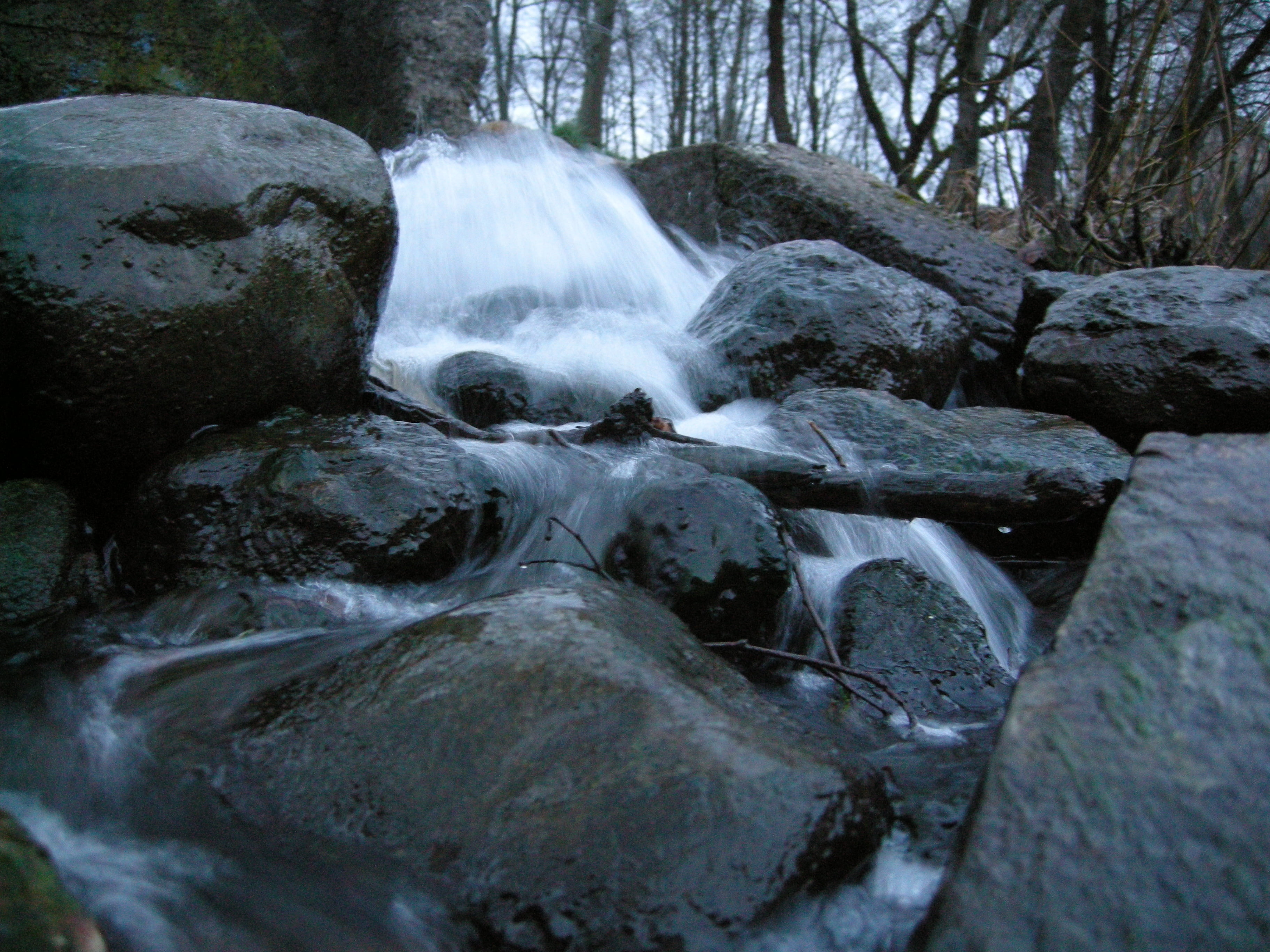 waterfalls, freshness, outdoors, stream, forest, waterfall, photo, 2K, river, scenics, Neris, stones, tree, Vilnius, flowing Water, stone, Water, nature, HD Wallpaper