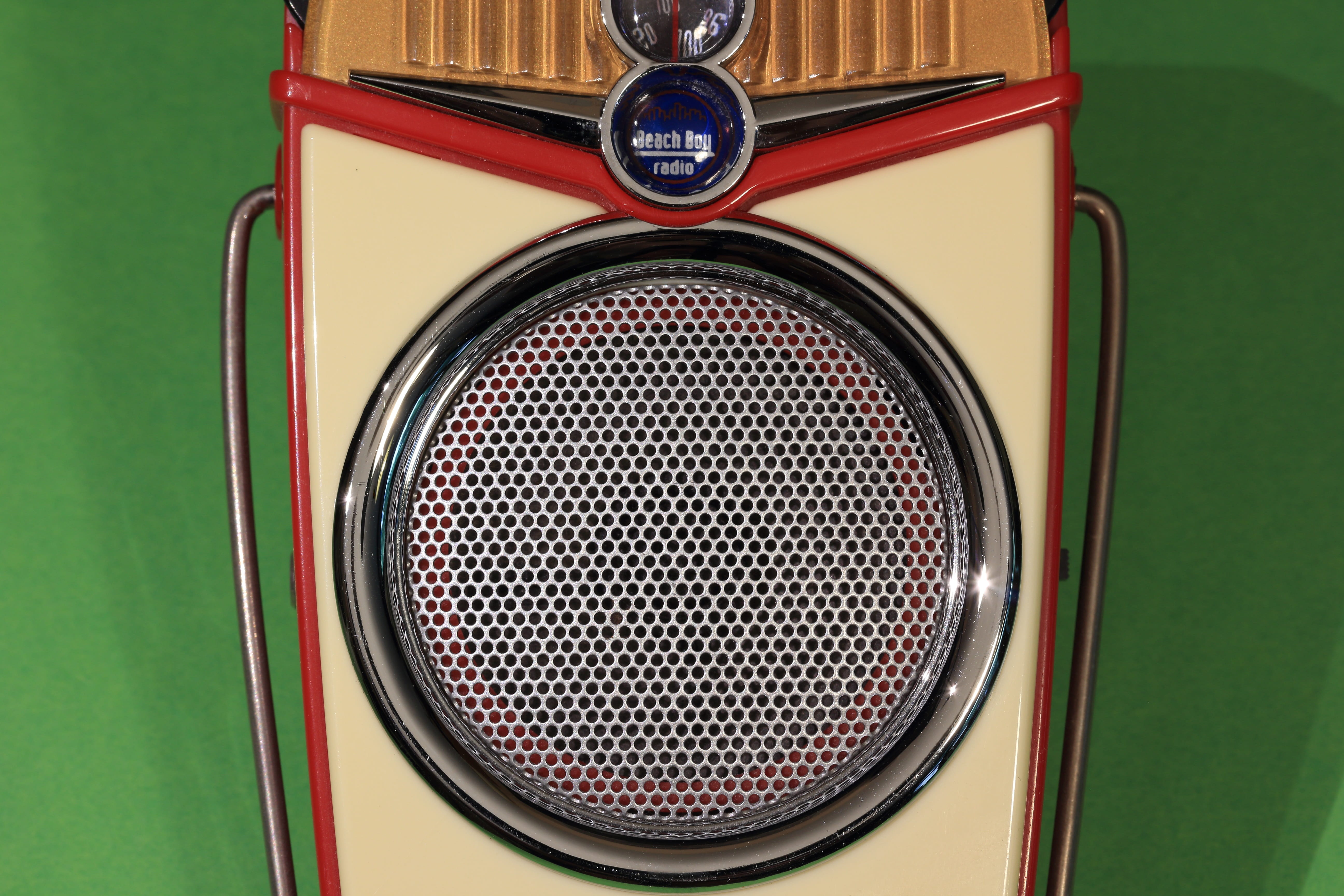 no people, shape, green color, retro, design, indoors, close-up, single object, directly above, pocket, technology, radio, portable, transistor, beach boy, HD Wallpaper