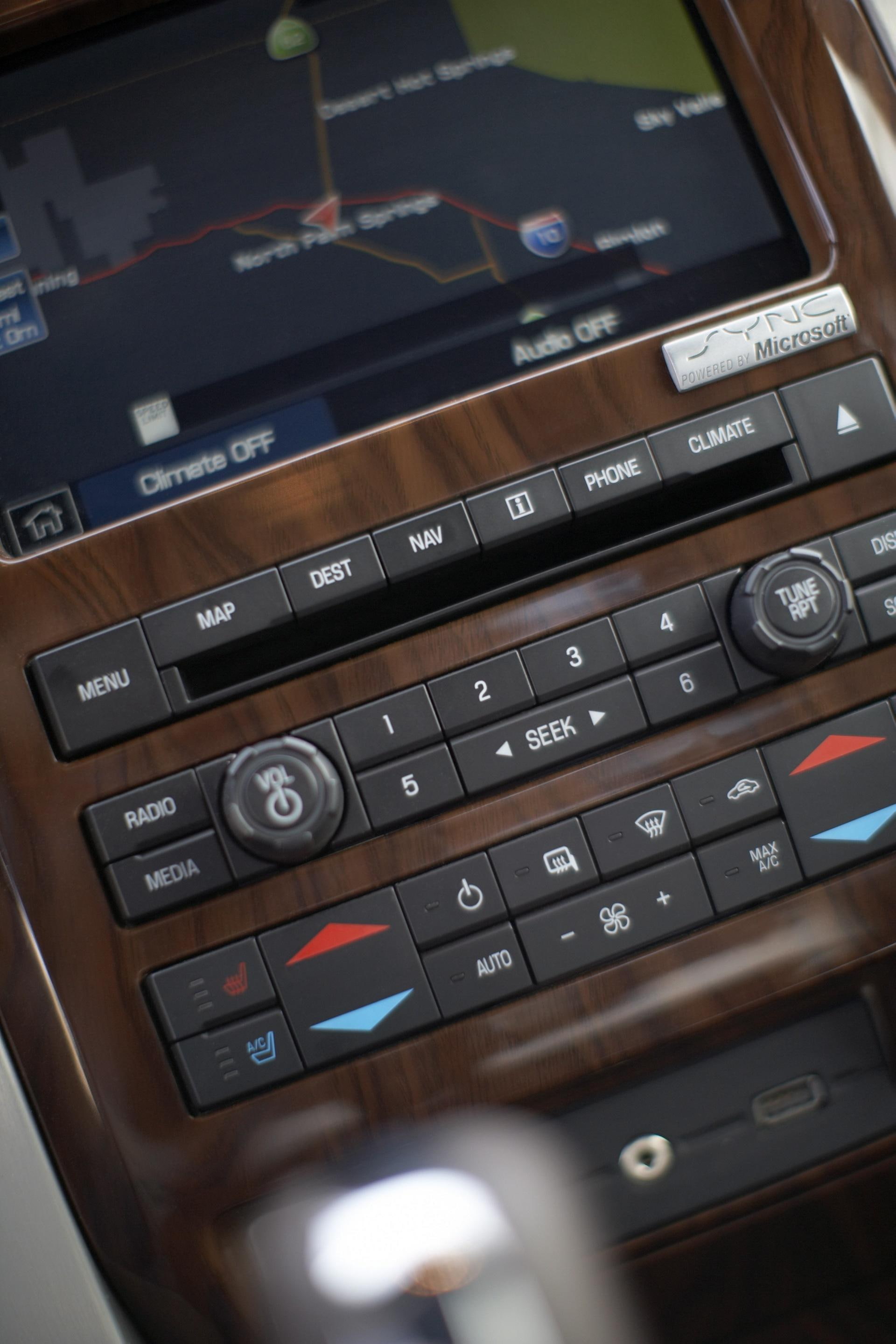 control, knob, audio equipment, sound recording equipment, computer, selective focus, radio, push button, equipment, number, arts culture and entertainment, Phone HD Wallpaper