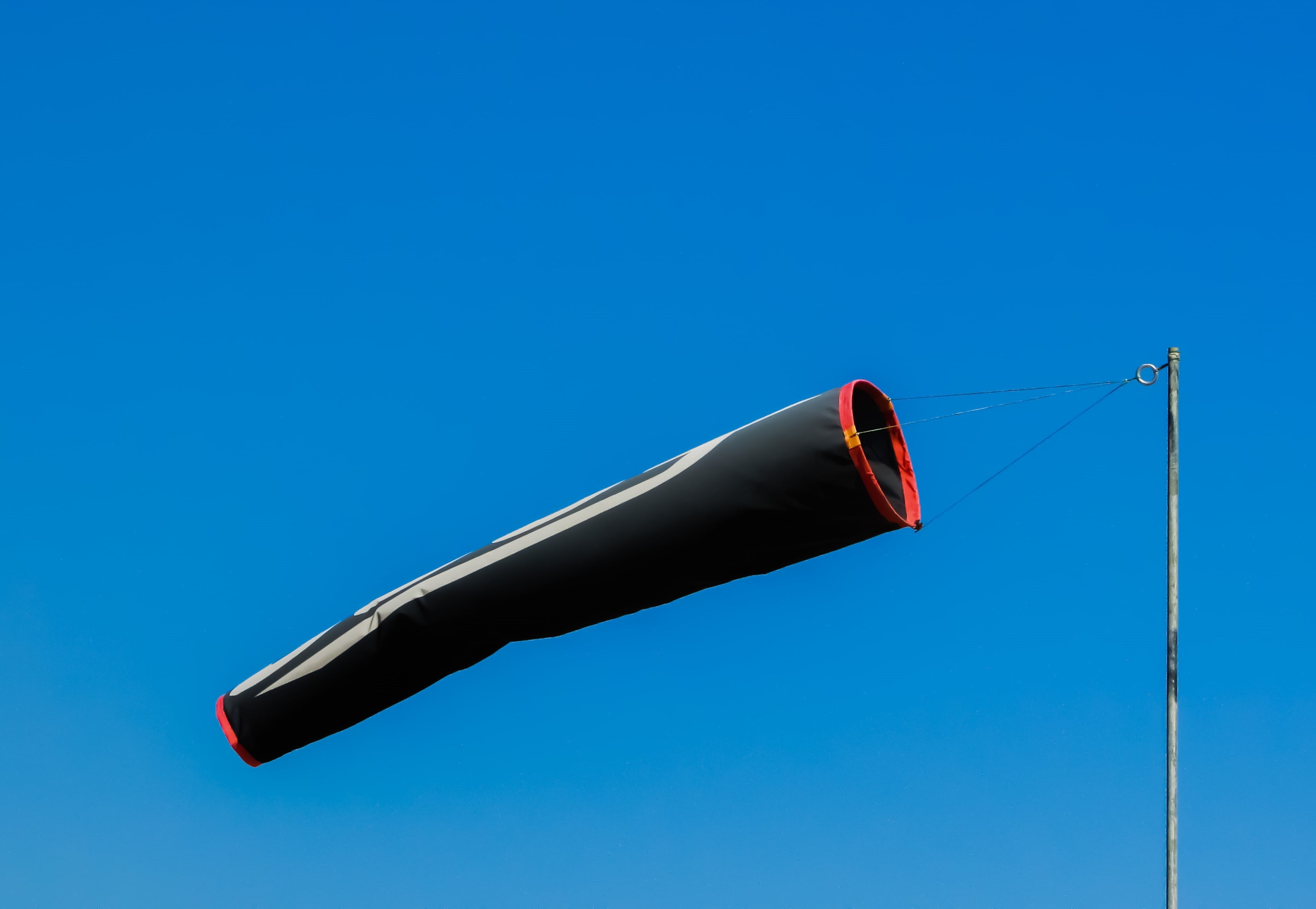 blue, copy space, directly below, red, mode of transportation, blue background, sunny, direction, flying, sky, sunlight, no people, colored background, HD Wallpaper