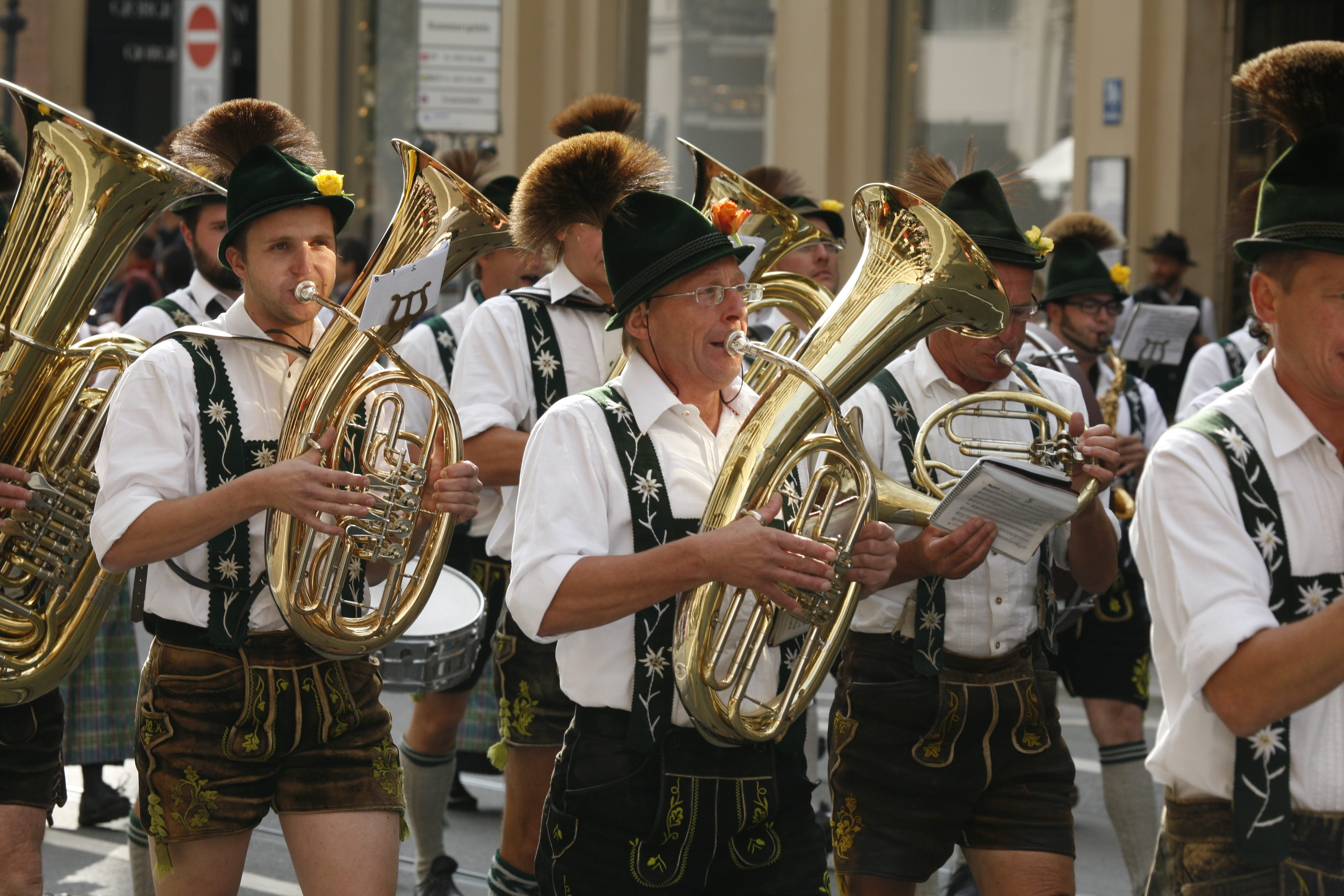 teenager, 4K, musical instrument, parade, oktoberfest, brass instrument, blowers, playing, trumpet, men, group of people, costume parade, saxophone, instrument, HD Wallpaper