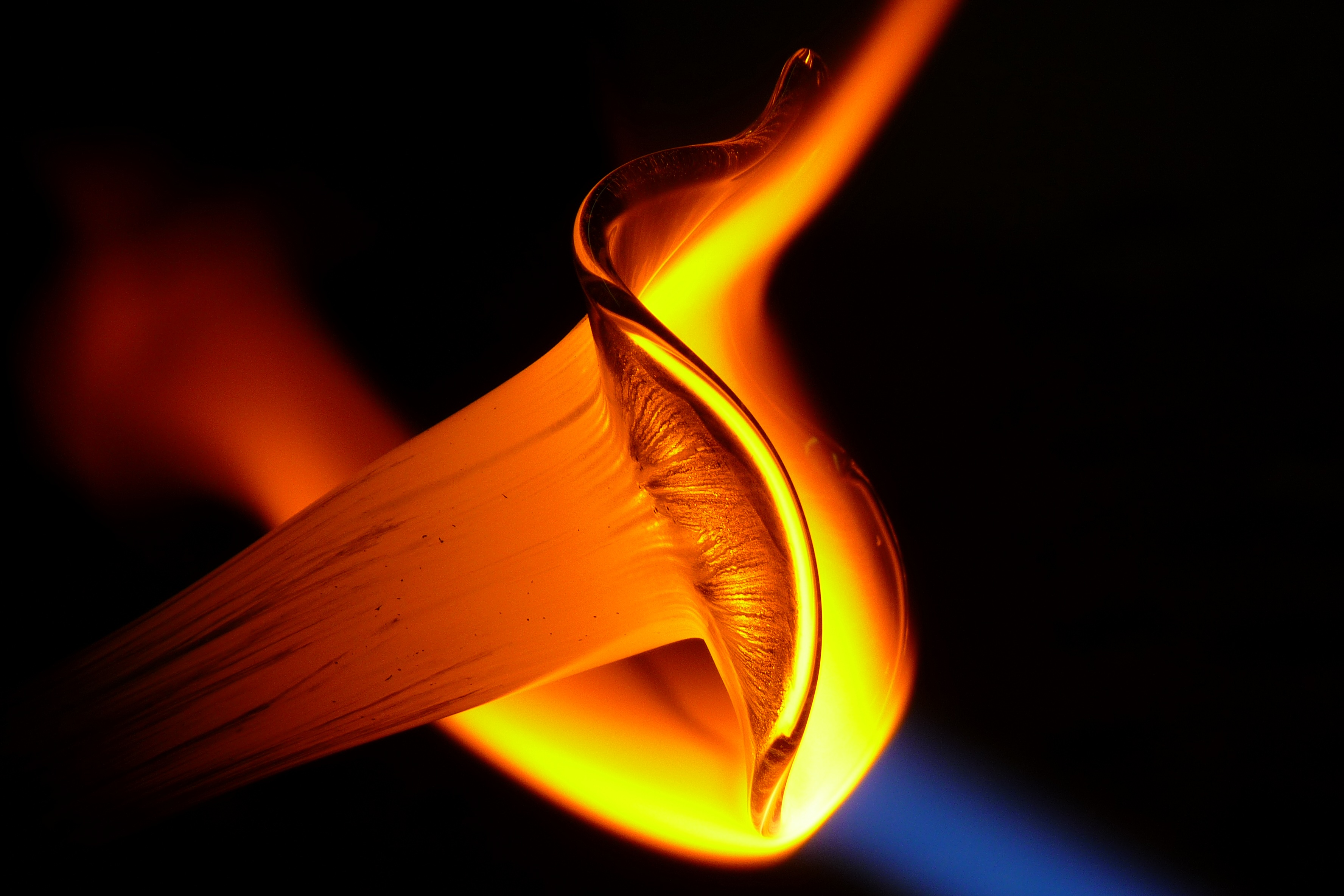 abstract, glass, studio shot, nature, 2K, motion, single object, close-up, focus on foreground, copy space, fire - natural phenomenon, ornament, flame, HD Wallpaper