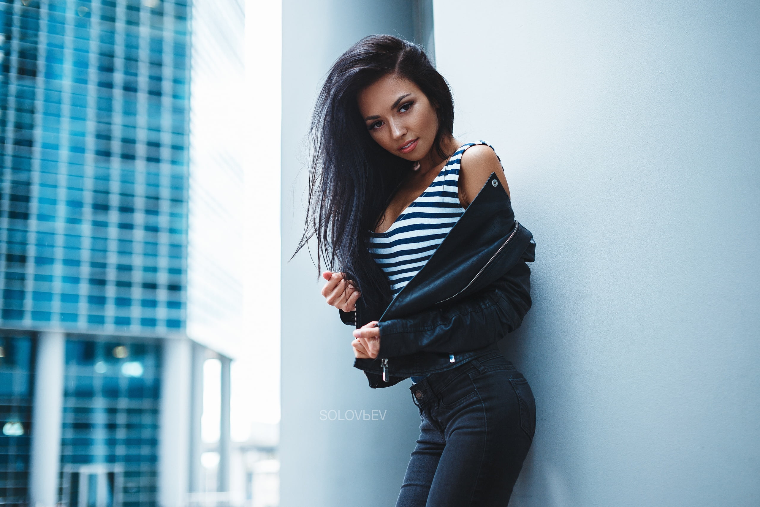 built structure, Katya Meshchankina, business person, young women, smiling, brunette, adult, beautiful woman, architecture, hair, one-piece swimsuit, Artem SolovЬev, HD Wallpaper