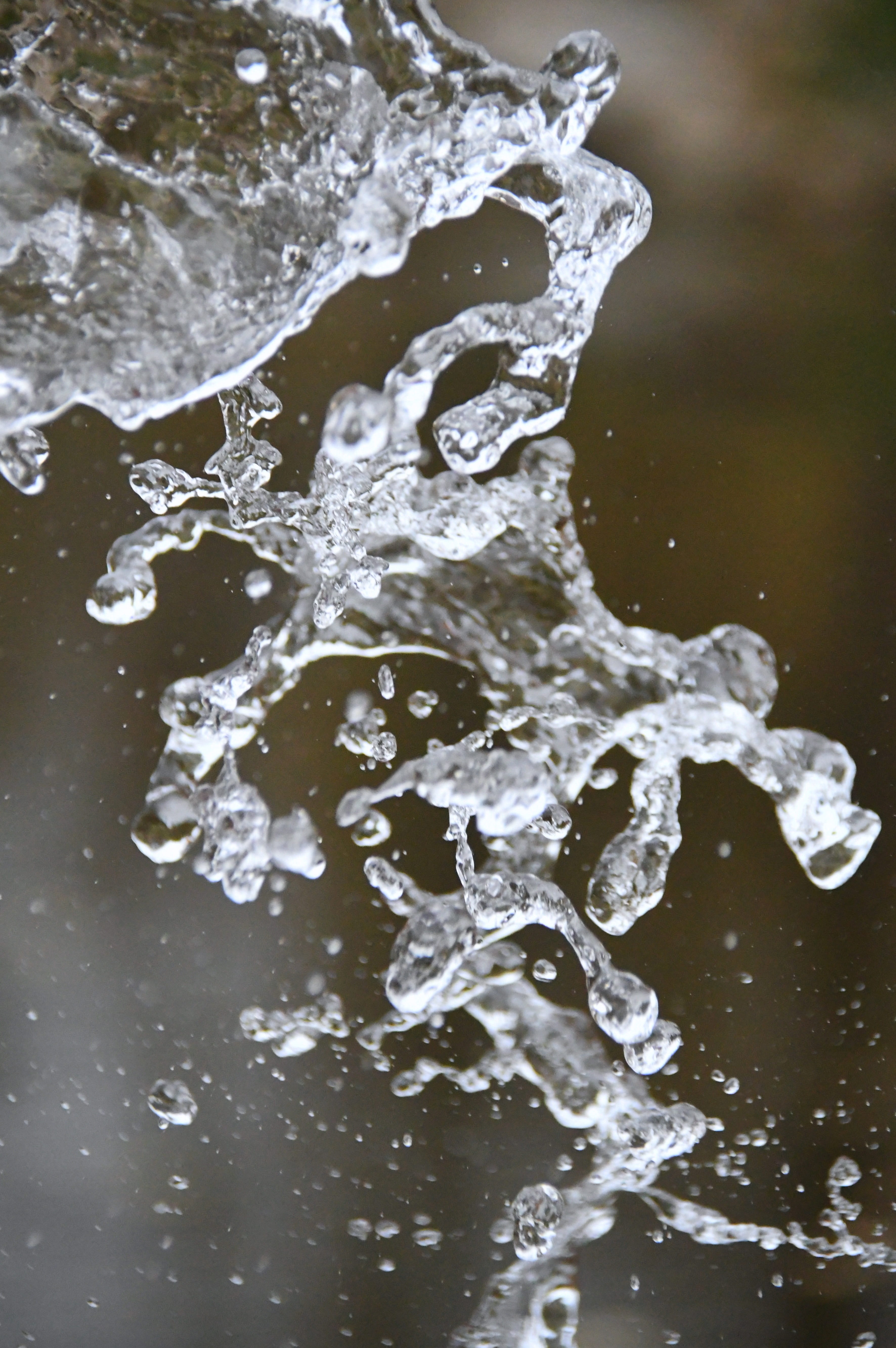 fresh, cold temperature, purity, pattern, transparent, white, day, drop, waterfront, glint, drip, splash, freshness, water, nature, refreshment, 5K, running, Phone HD Wallpaper