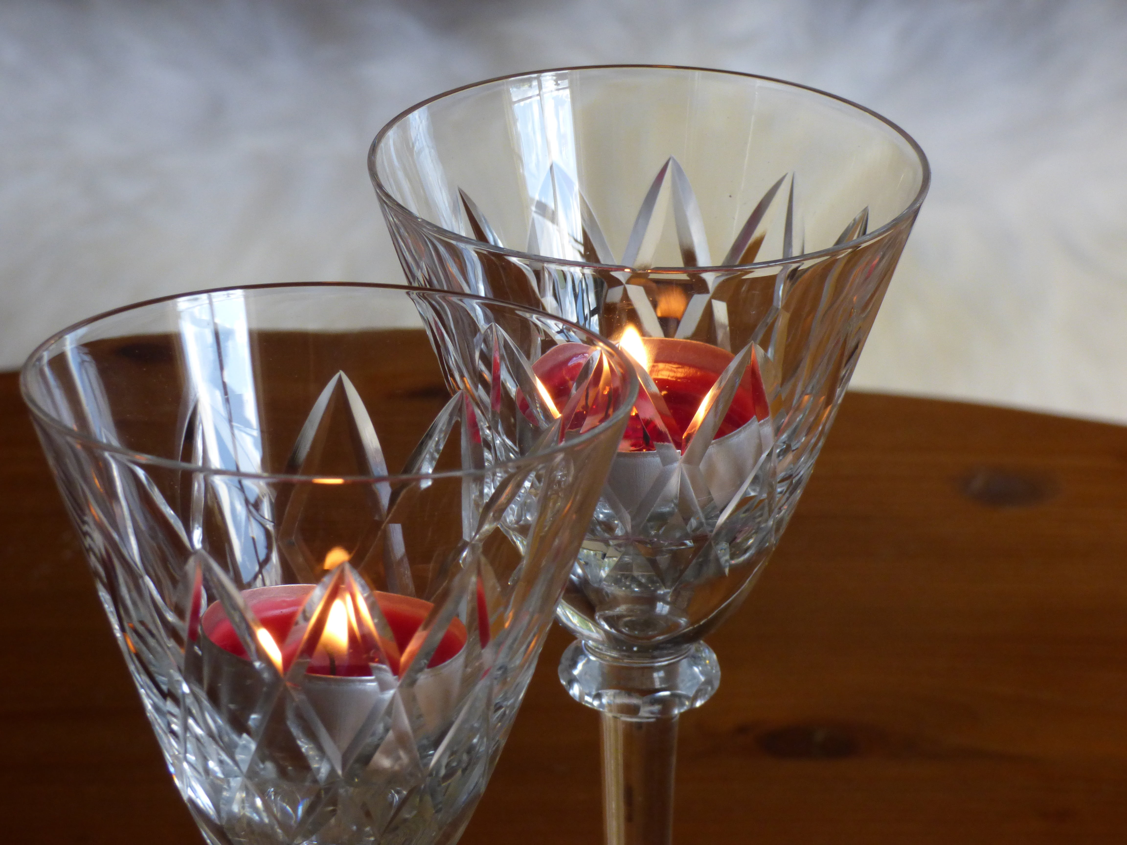 romance, food and drink, 4K, table, glass - material, tea light, heat - temperature, indoors, burning, candle, fire, crystal, illuminated, no people, fire - natural phenomenon, HD Wallpaper