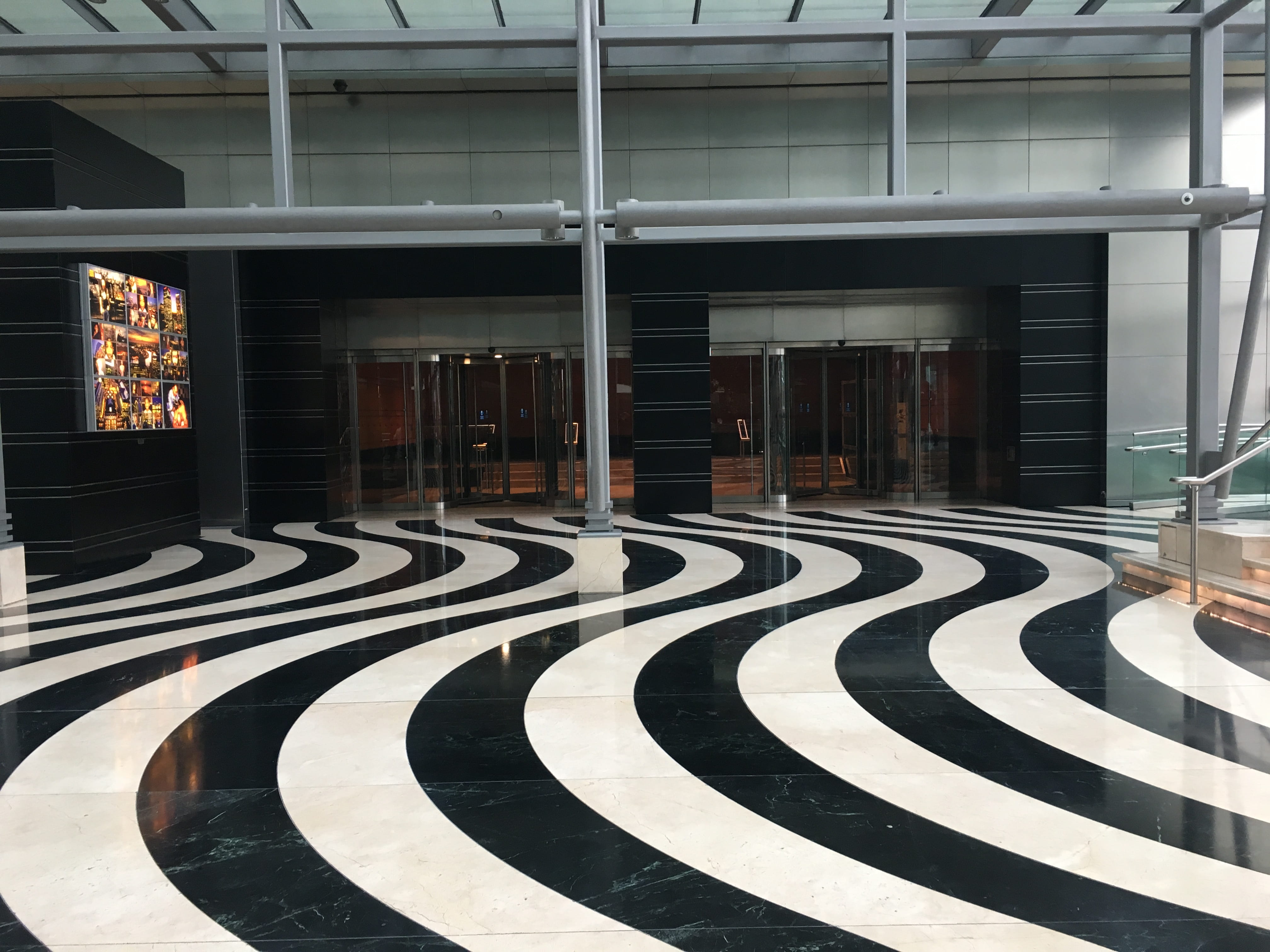 empty, curve, architecture, shape, building, pattern, day, 1 canada square, no people, black and white, indoors, geometric shape, art and craft, 4K, united kingdom, HD Wallpaper