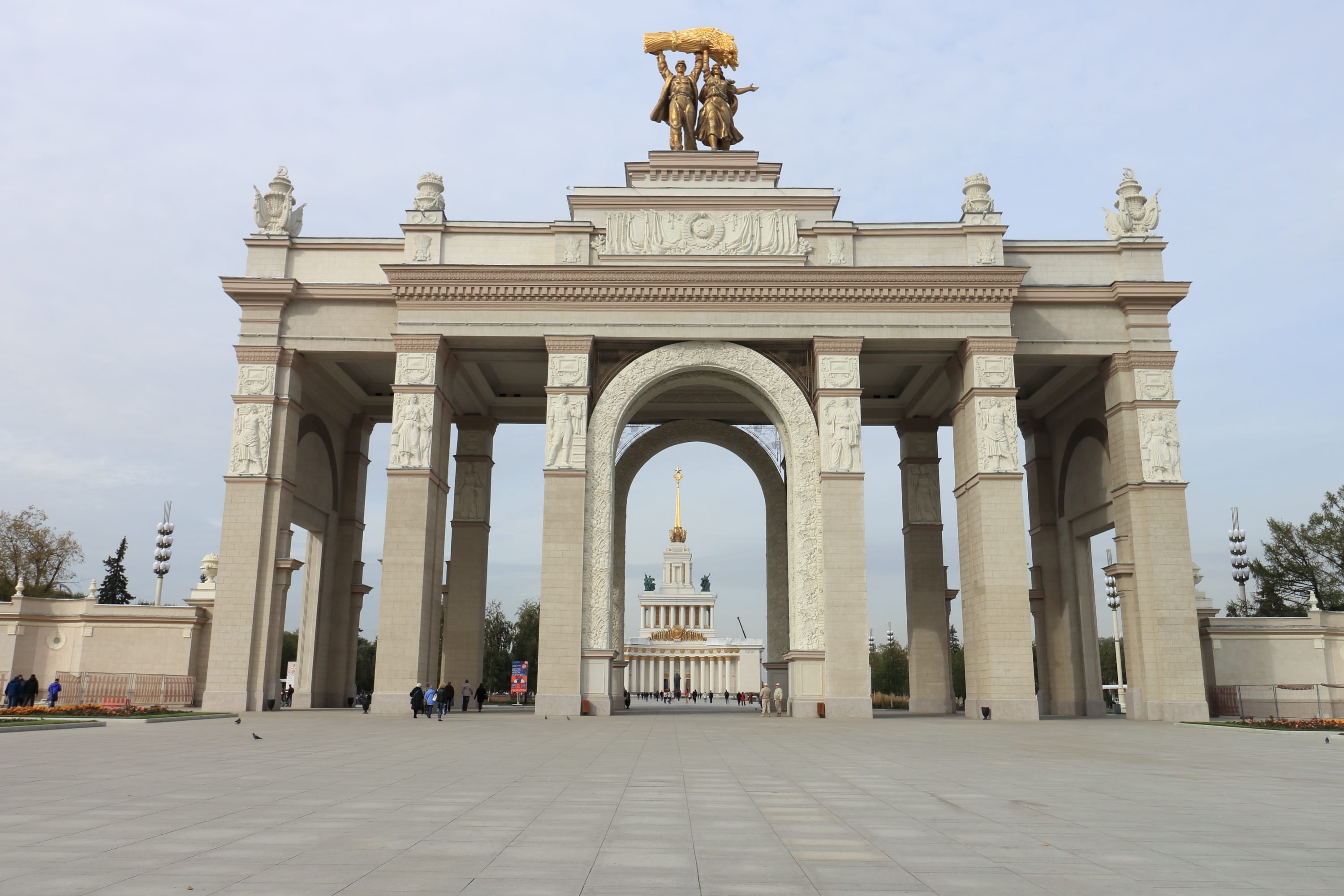 showplace, sky, the past, history, travel destinations, tourism, architecture, memorial, city, historical, built structure, sculpture, triumphal arch, 2K, HD Wallpaper