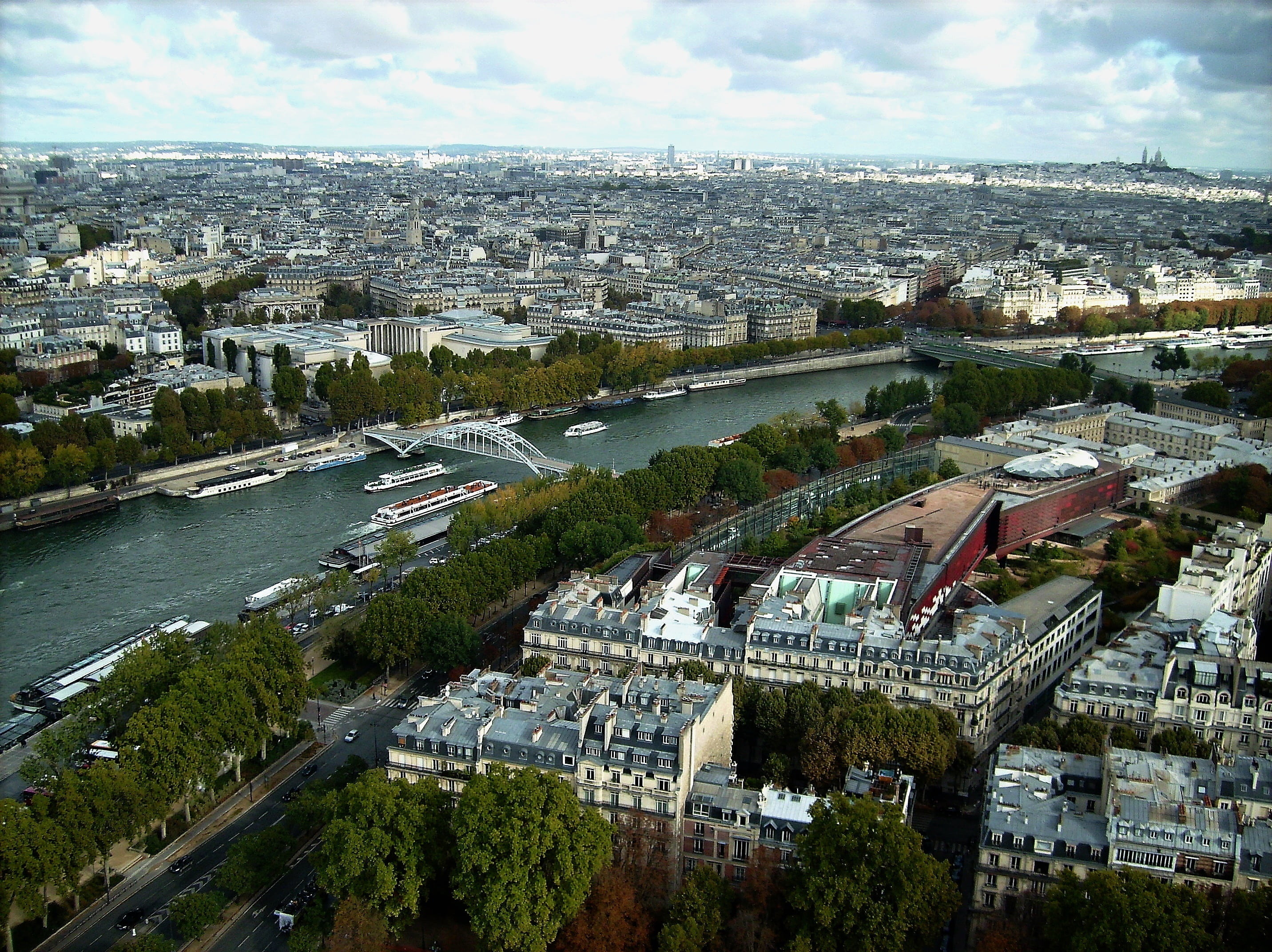 water, tree, built structure, seine, nature, sky, river, city, montmartre, paris, plant, outdoors, building exterior, residential district, high angle view, HD Wallpaper
