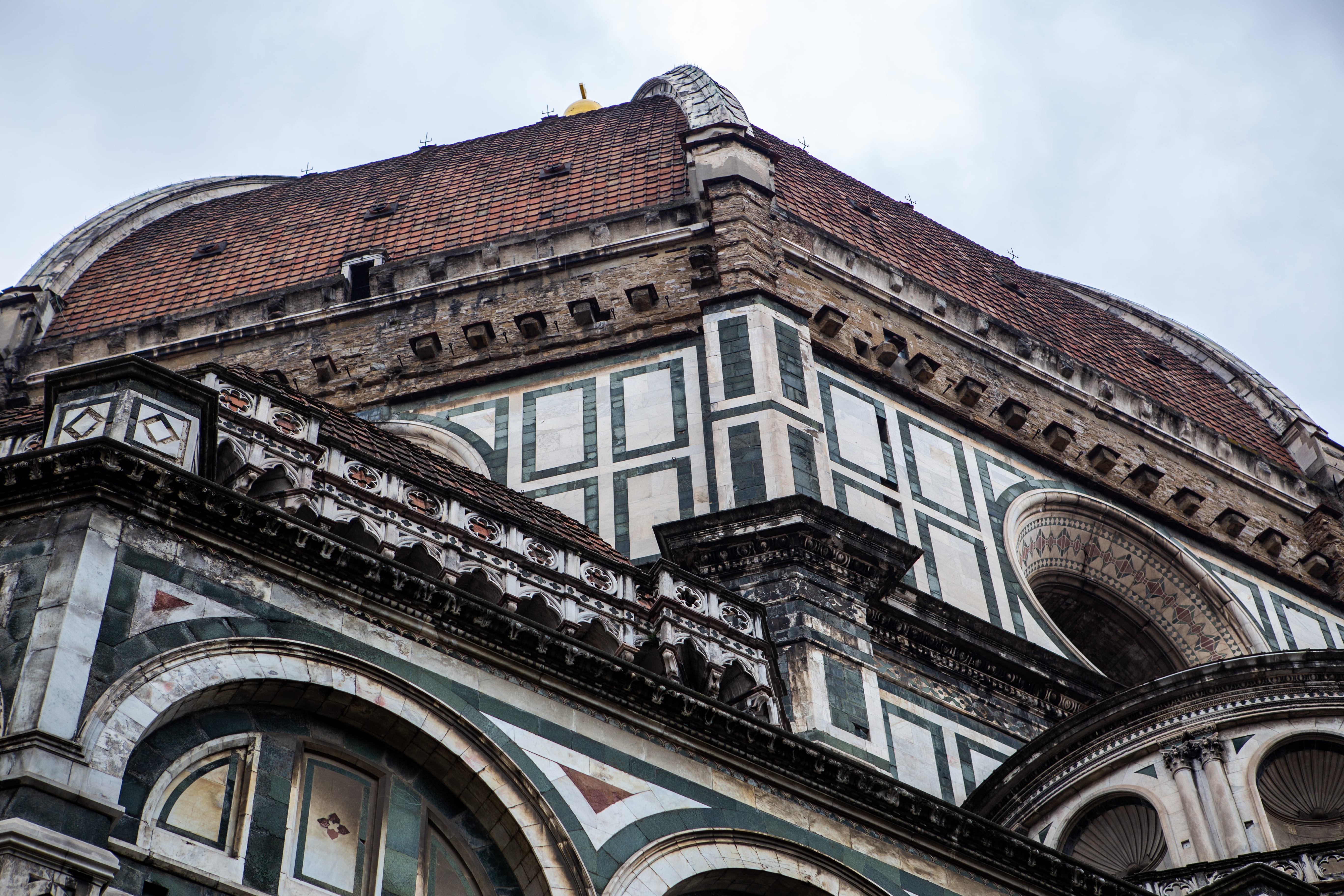 office building, day, cattedrale di santa maria del fiore, travel destinations, history, built structure, brick, handrail, 5K, dome, wheel, pillar, outdoors, HD Wallpaper