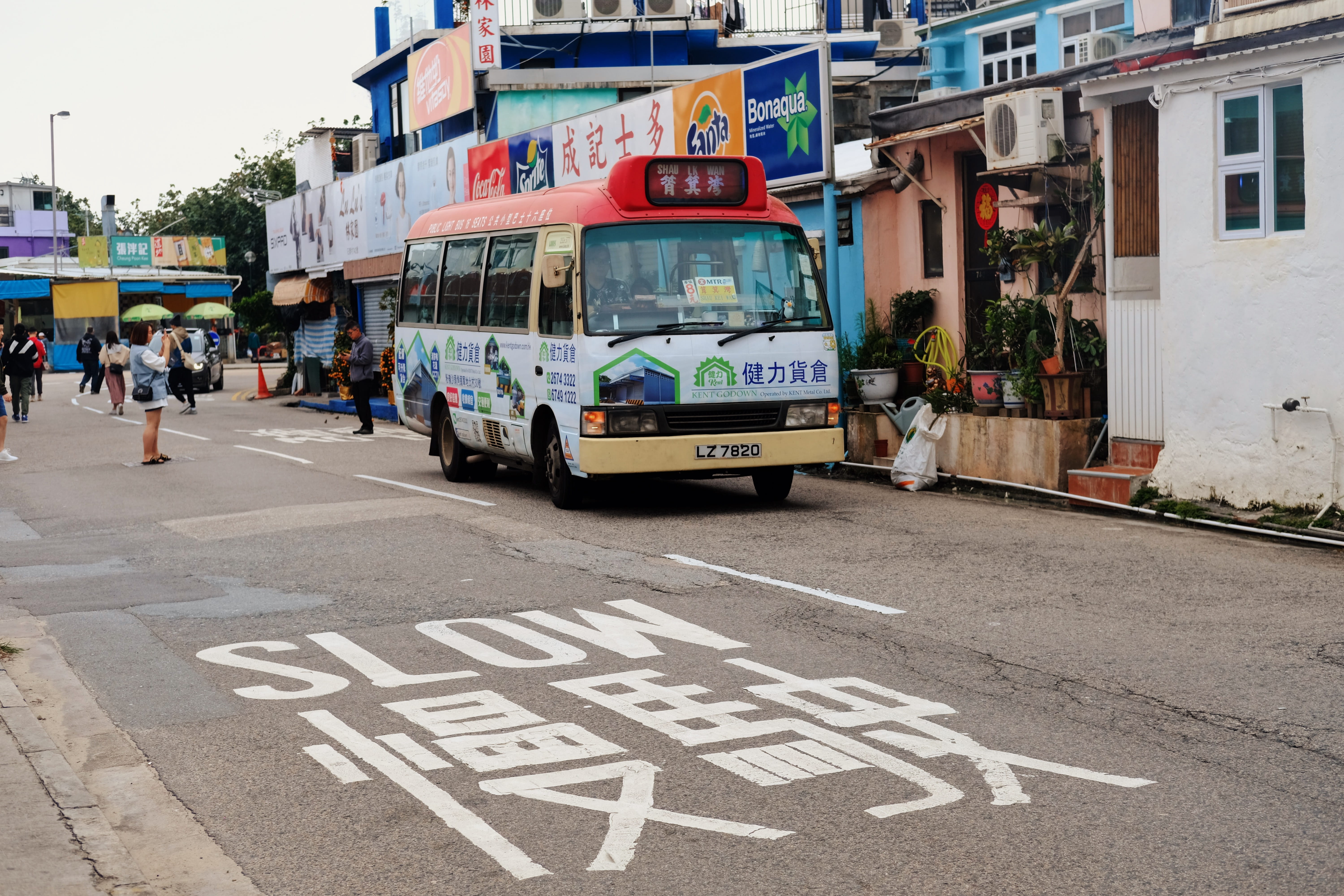 group of people, person, city street, bus, zebra crossing, street, mode of transportation, incidental people, built structure, road, building, building exterior, HD Wallpaper