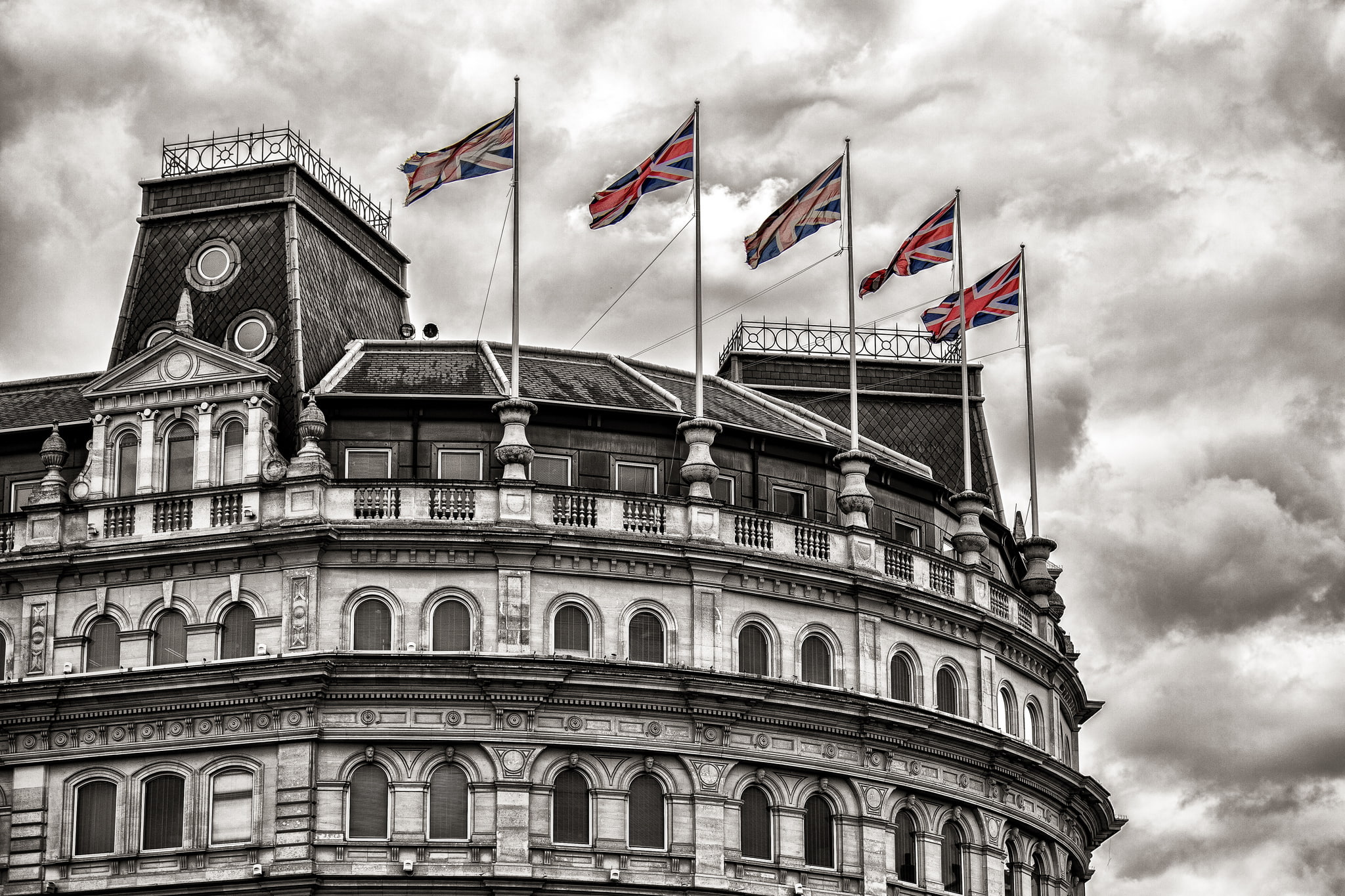 1080P, Trafalgar Square London, the building, flags, Grand Buildings, HD Wallpaper