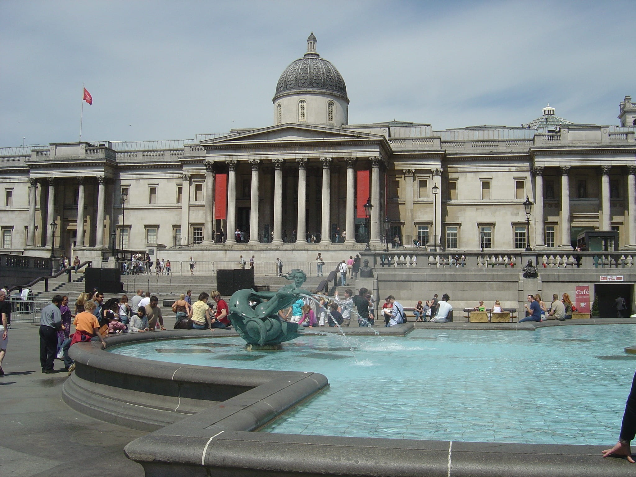 national museum, park, large group of people, outdoors, architecture, group, 1080P, nature, built structure, architectural column, trafalgar, dome, crowd, HD Wallpaper