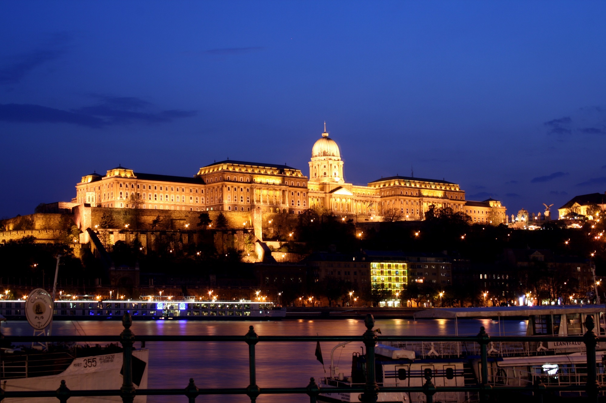 architecture, sky, travel destinations, outdoors, dusk, built structure, cityscape, attraction, hill, budapest, hungary, tourism, no people, night, tourists, HD Wallpaper