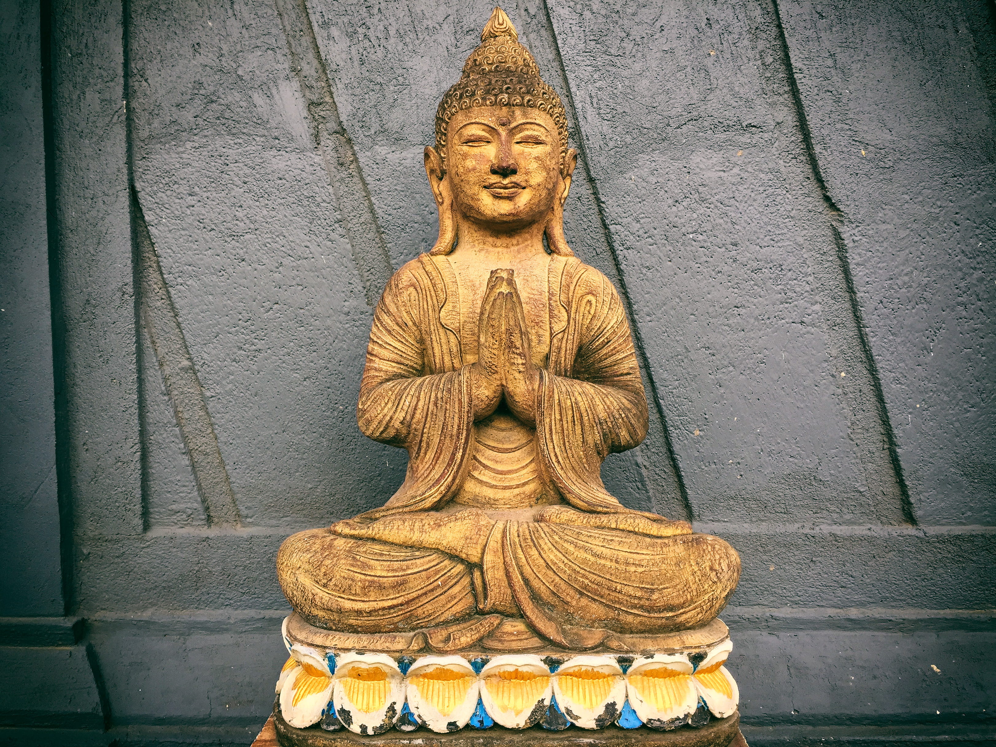 idol, dom, spiritual, carving, spirituality, no people, male likeness, belief, wall - building feature, pray, built structure, 2K, highonlife, carving - craft product, HD Wallpaper
