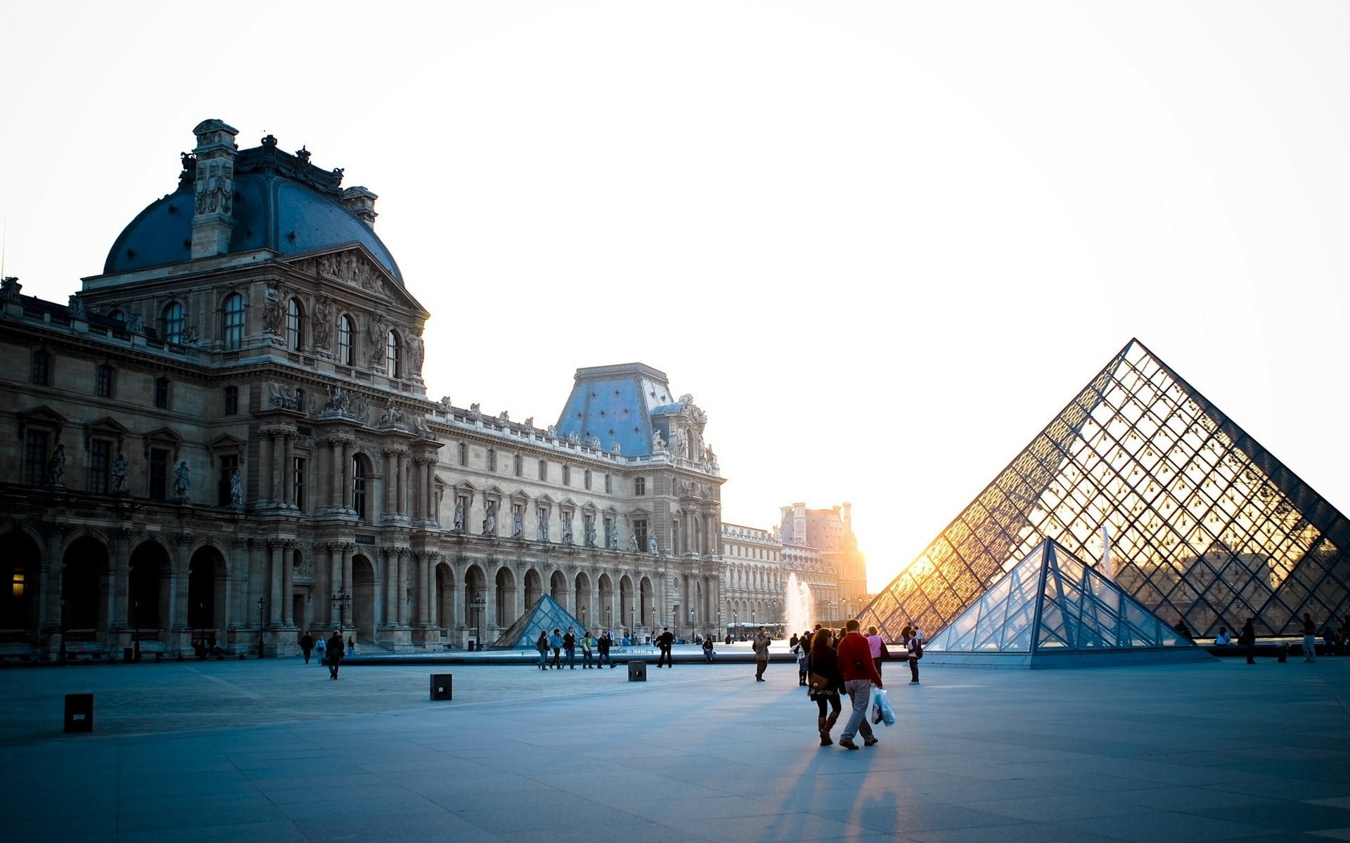 men, louvre, urban Scene, nature, england, day, travel, group of people, tower, sky, city Life, built Structure, street, city, people, architecture, leisure activity, HD Wallpaper