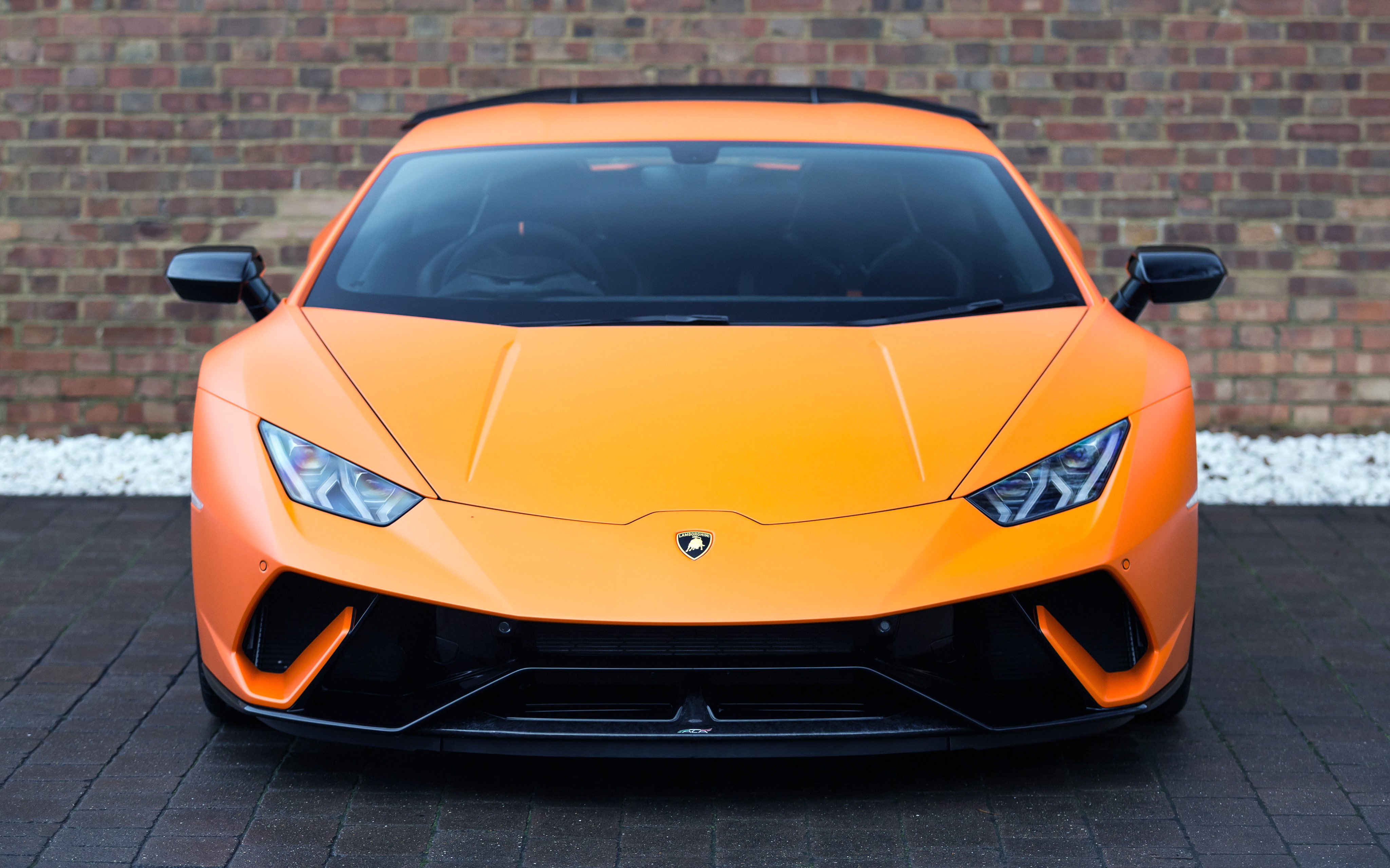 mode of transportation, 2018, wheel, Performante, k, modern, yellow, brick, no people, 4K, outdoors, road, Lamborghini, brick wall, city, transportation, HD Wallpaper
