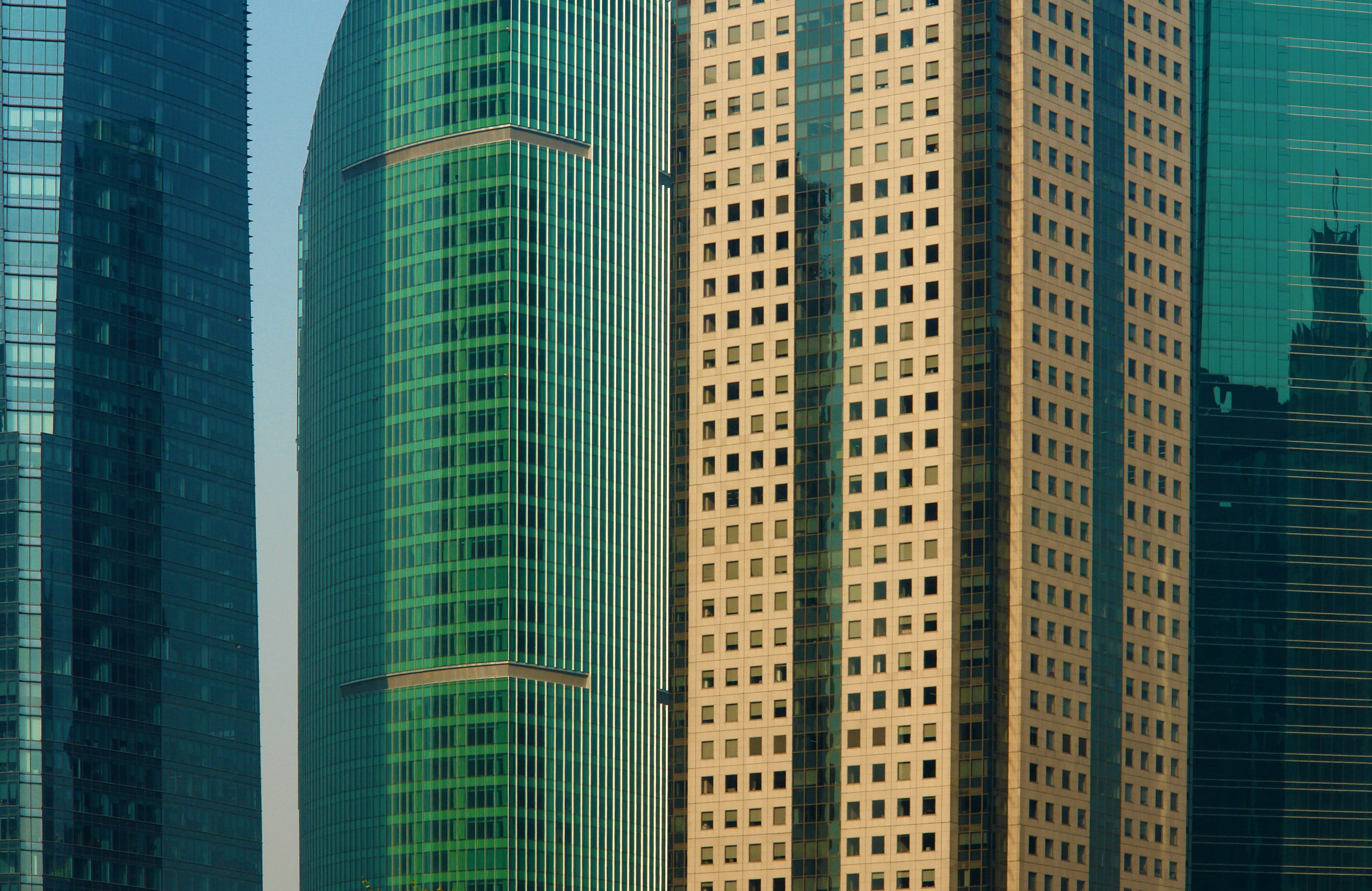 outdoors, building, city, skyline, hong kong, buiding, facade, concrete, low angle view, full frame, glass - material, day, 2K, brown, architecture, window, HD Wallpaper
