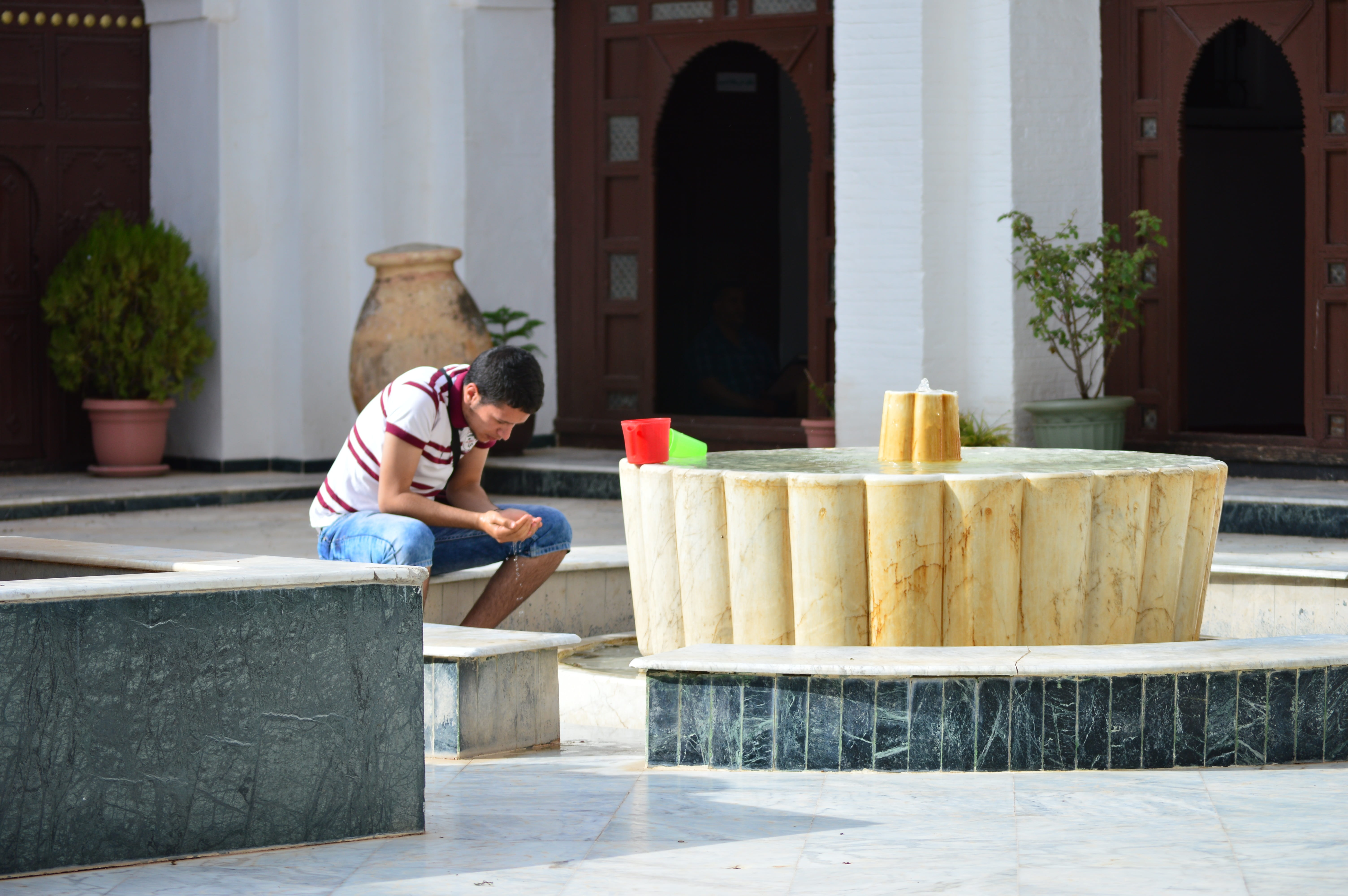 water, algeria, sun, mosque, day, casual clothing, men, islam, sitting, shorts, childhood, nature, big mosque, 5K, innocence, leisure activity, boys, outdoors, HD Wallpaper