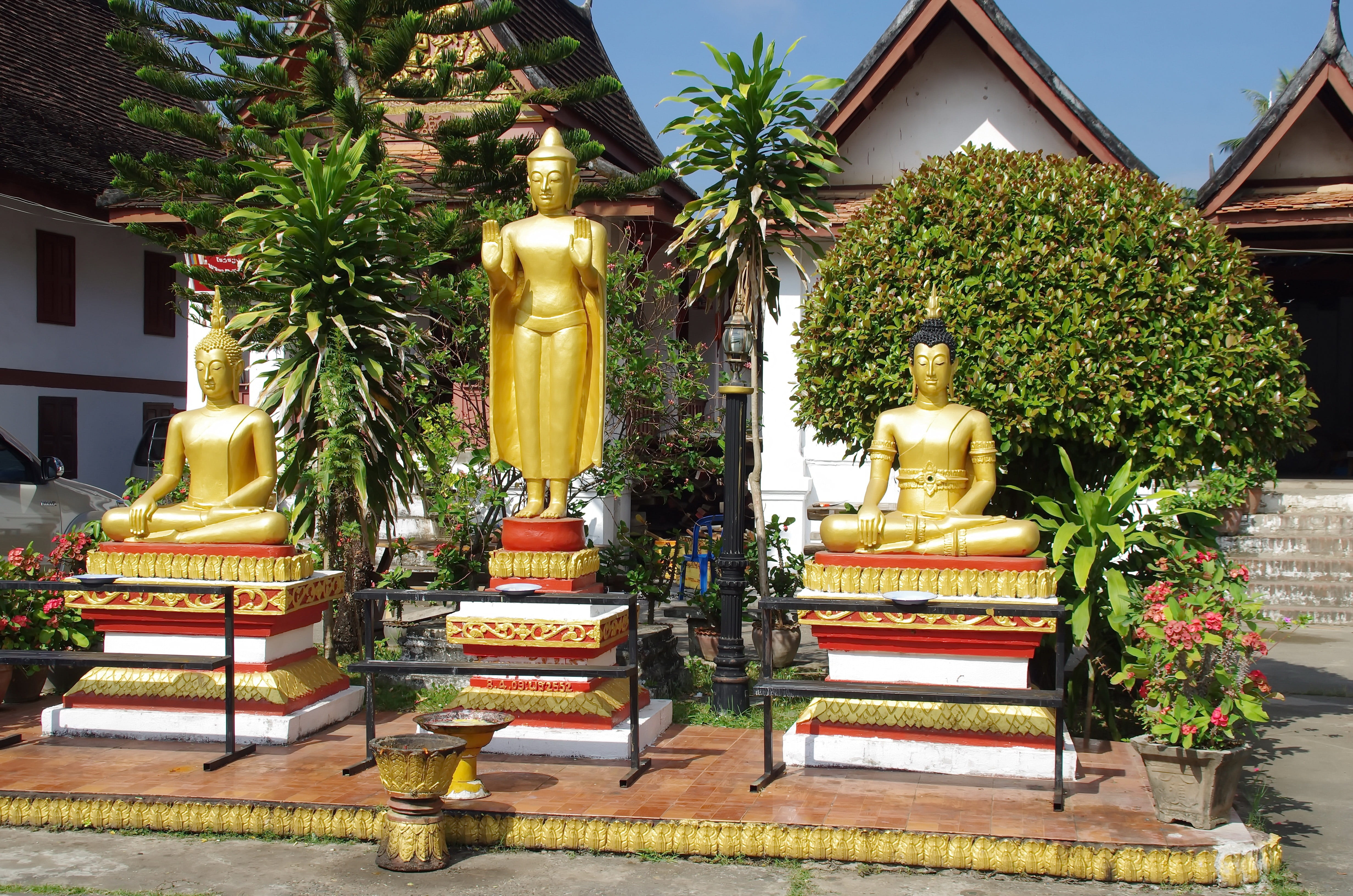day, religion, belief, buddhism, art and craft, statue, built structure, luang-parbang, garden, spirituality, human representation, 4K, old temple, buddhas, HD Wallpaper