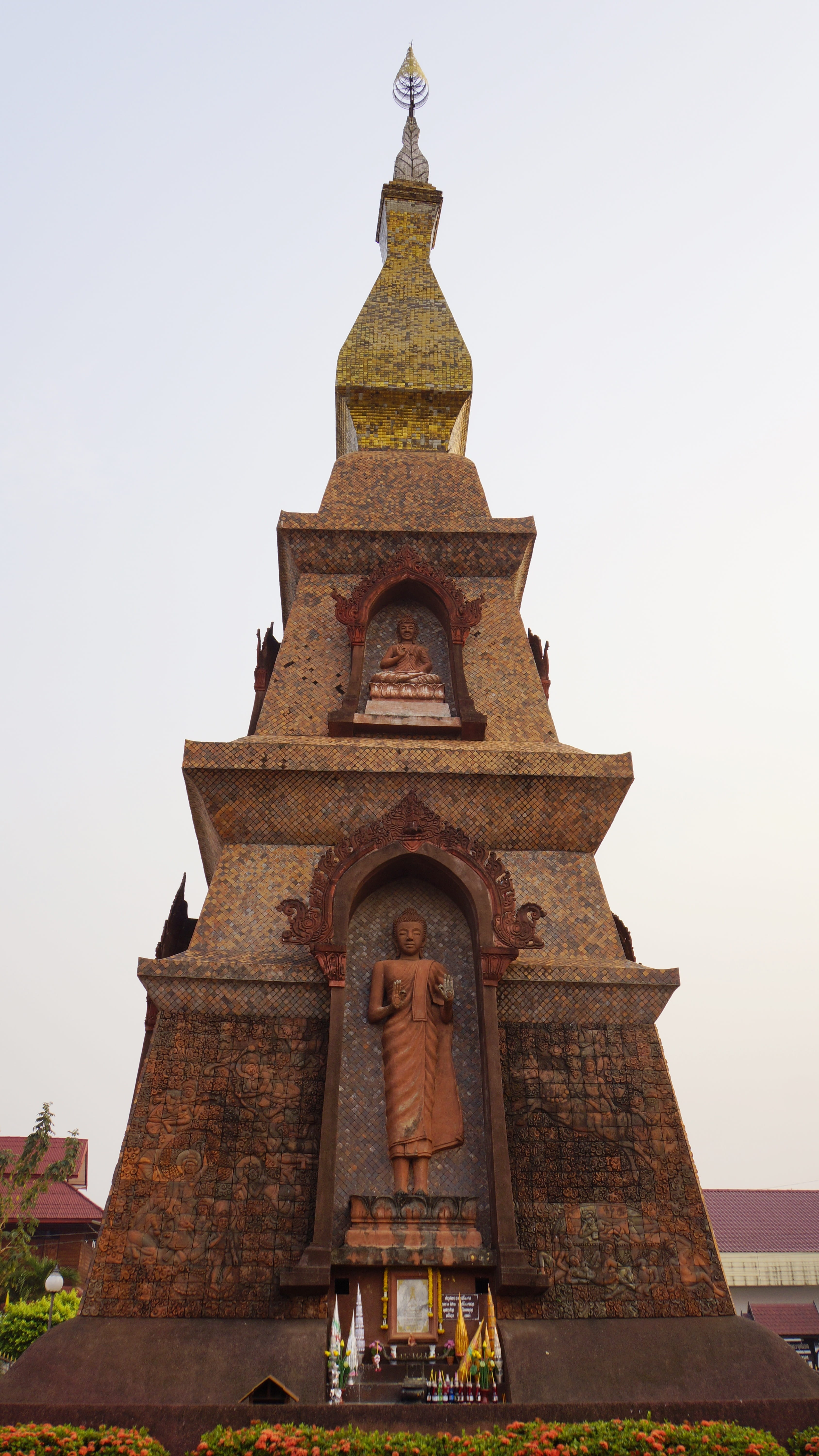 the past, thailand culture, wat phra that sri mongkol, sakon nakhon, no people, place of worship, tower, ancient, painting, Measure, religion, pottery, Phone HD Wallpaper