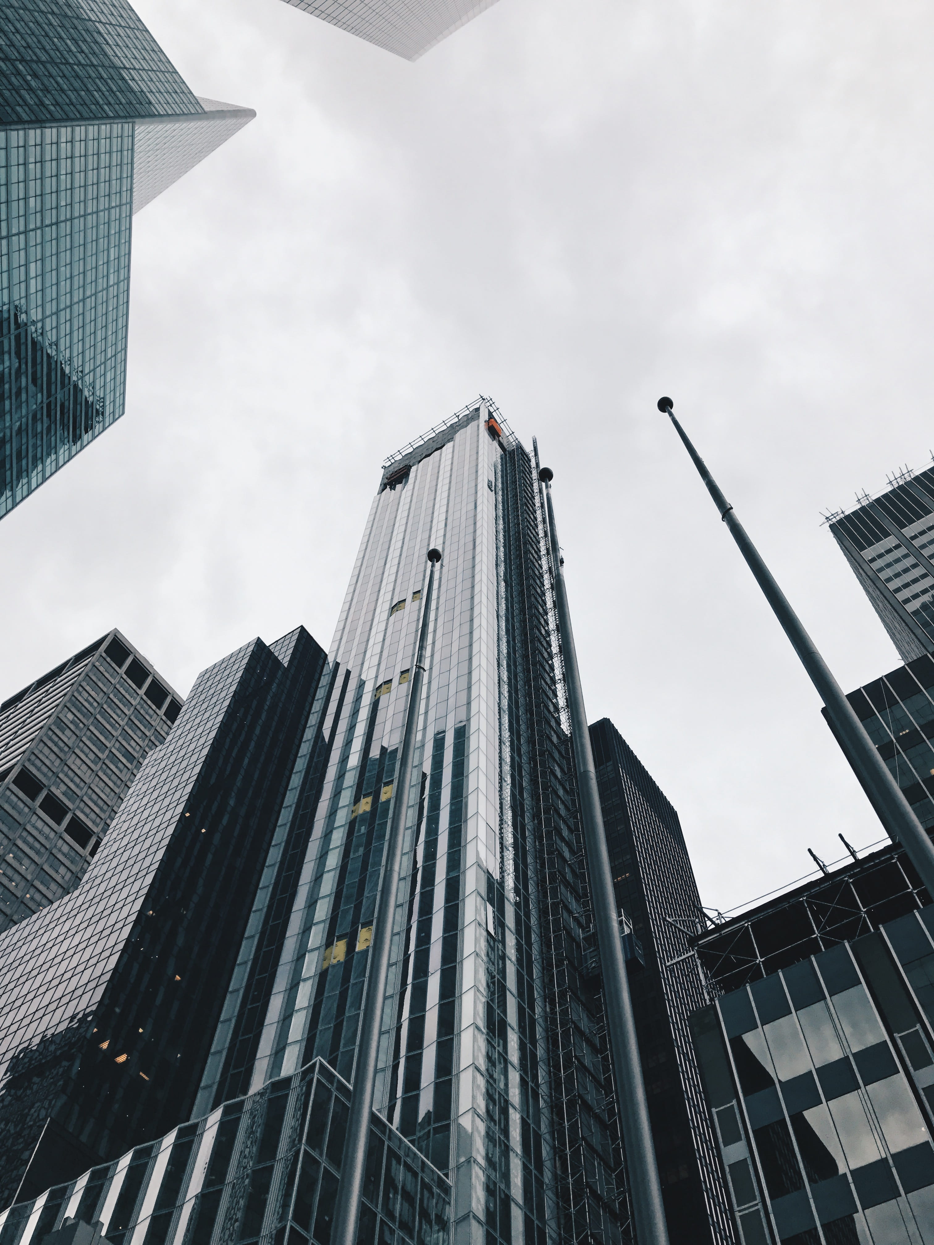 city, building, built structure, architecture, manhattan, architechture, travel destinations, financial district, ganton limited, new york, low angle view, Phone HD Wallpaper