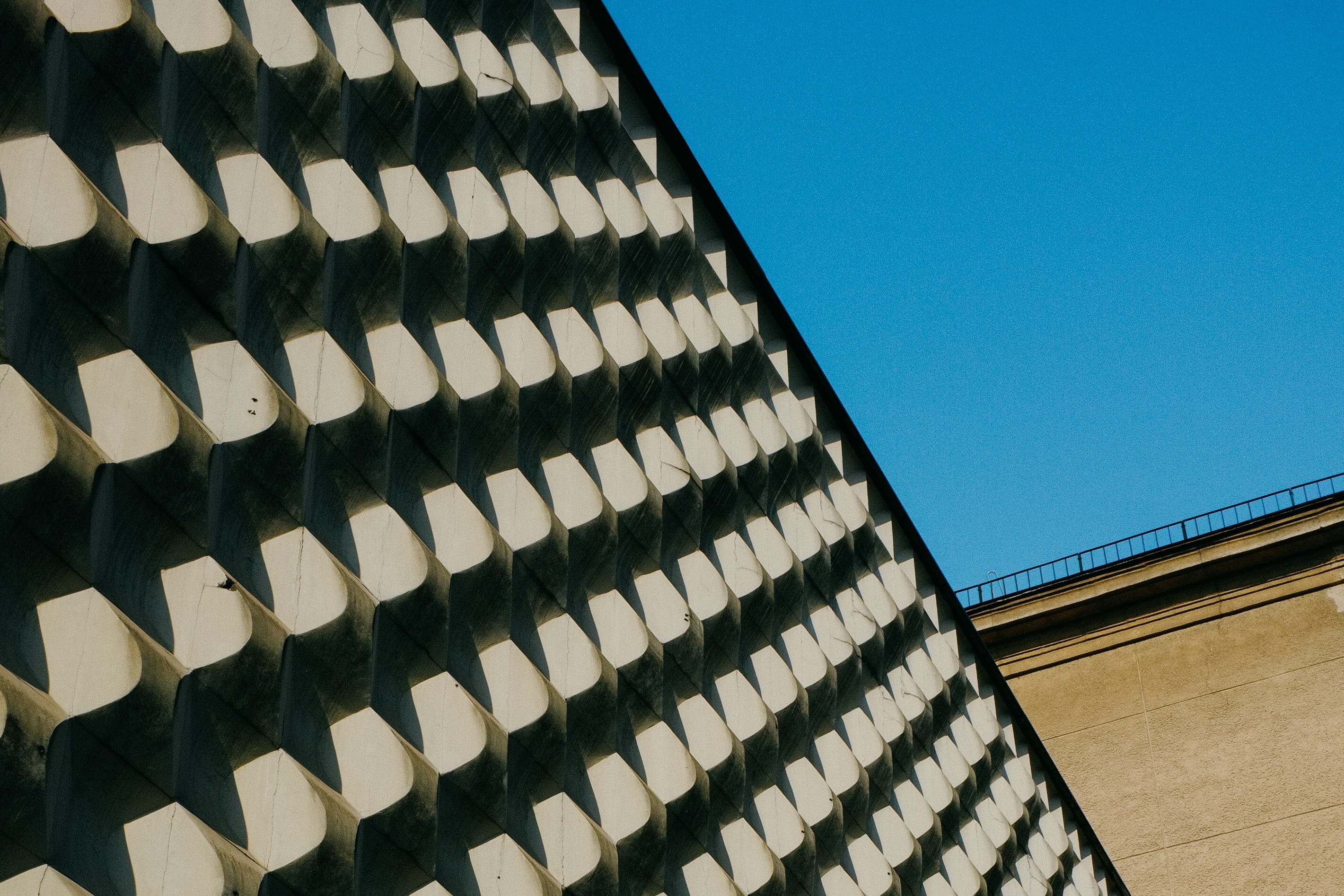 abstract, slate, nature, lithuania, dome, sky, sunlight, tile roof, islandijos g., lighting equipment, pattern, building, outdoors, window, no people, steeple, HD Wallpaper
