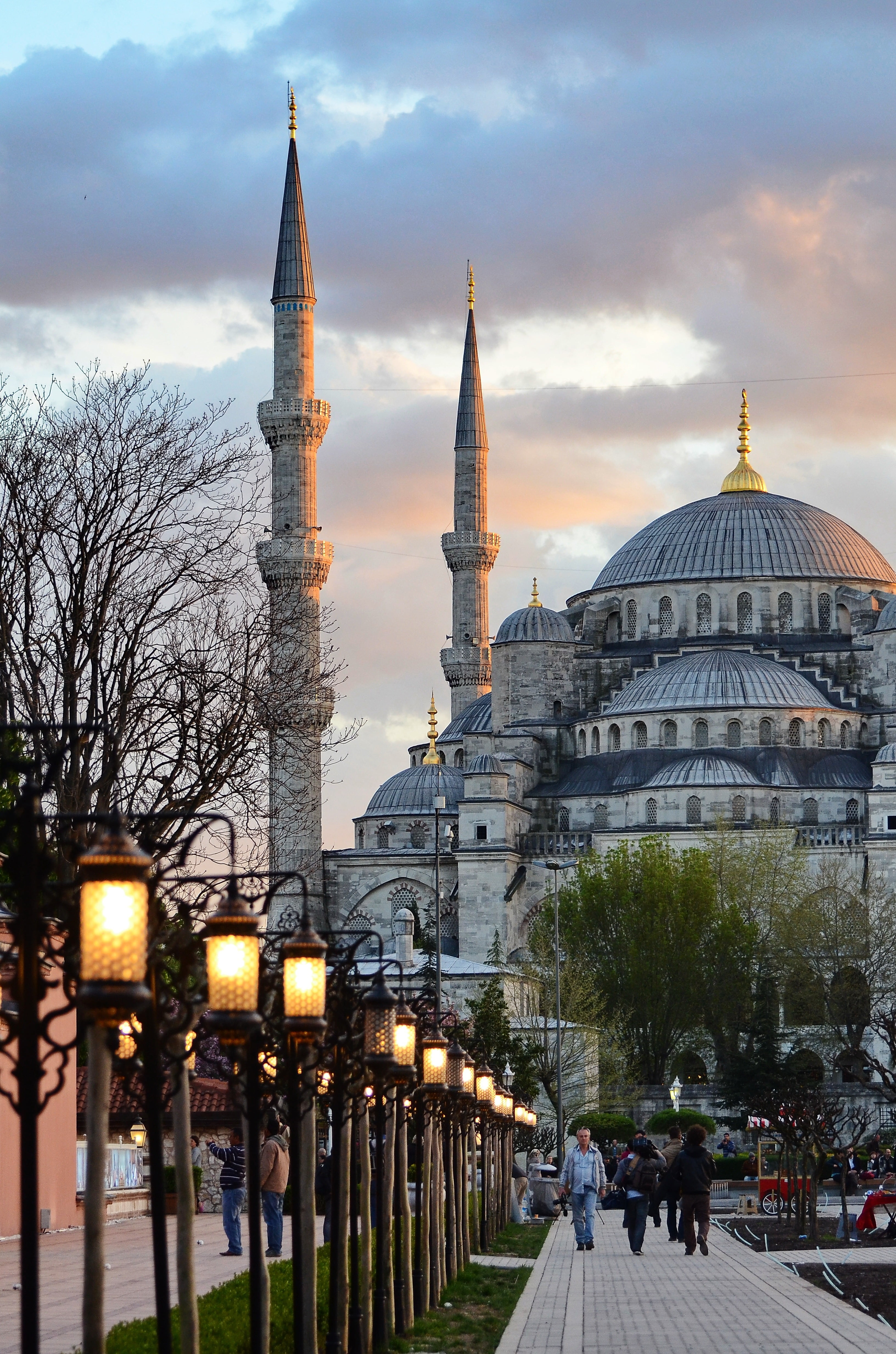 ottoman Empire, spire, famous Place, tree, istanbul, city, dome, islam, tourism, building, blue, place of worship, mosque, spirituality, sultanahmet District, Phone HD Wallpaper