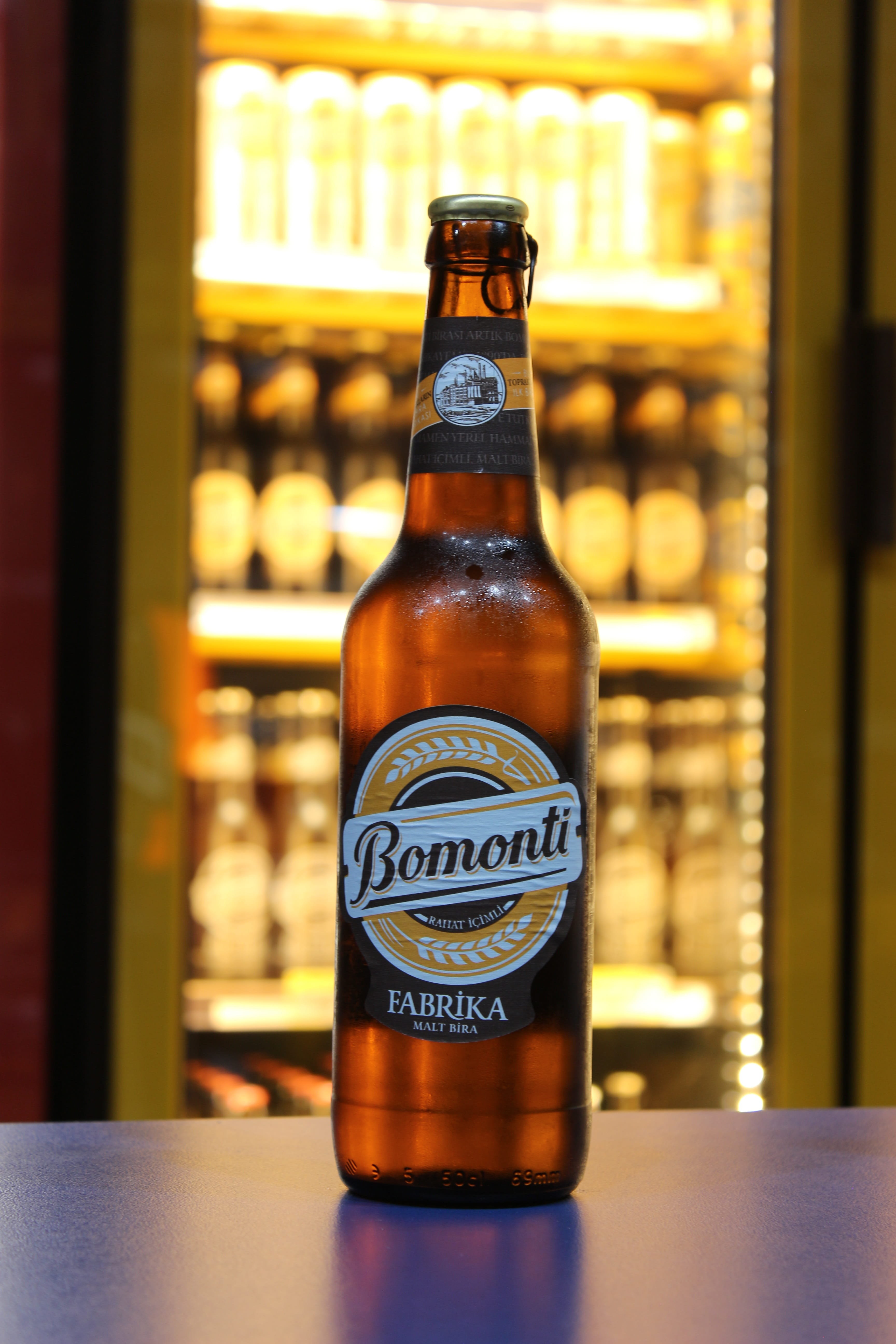 bottle, celebration, ale, bar - drink establishment, in kendineaitbio, indoors, container, glass - material, cooling, bear, close-up, the drink, table, Phone HD Wallpaper