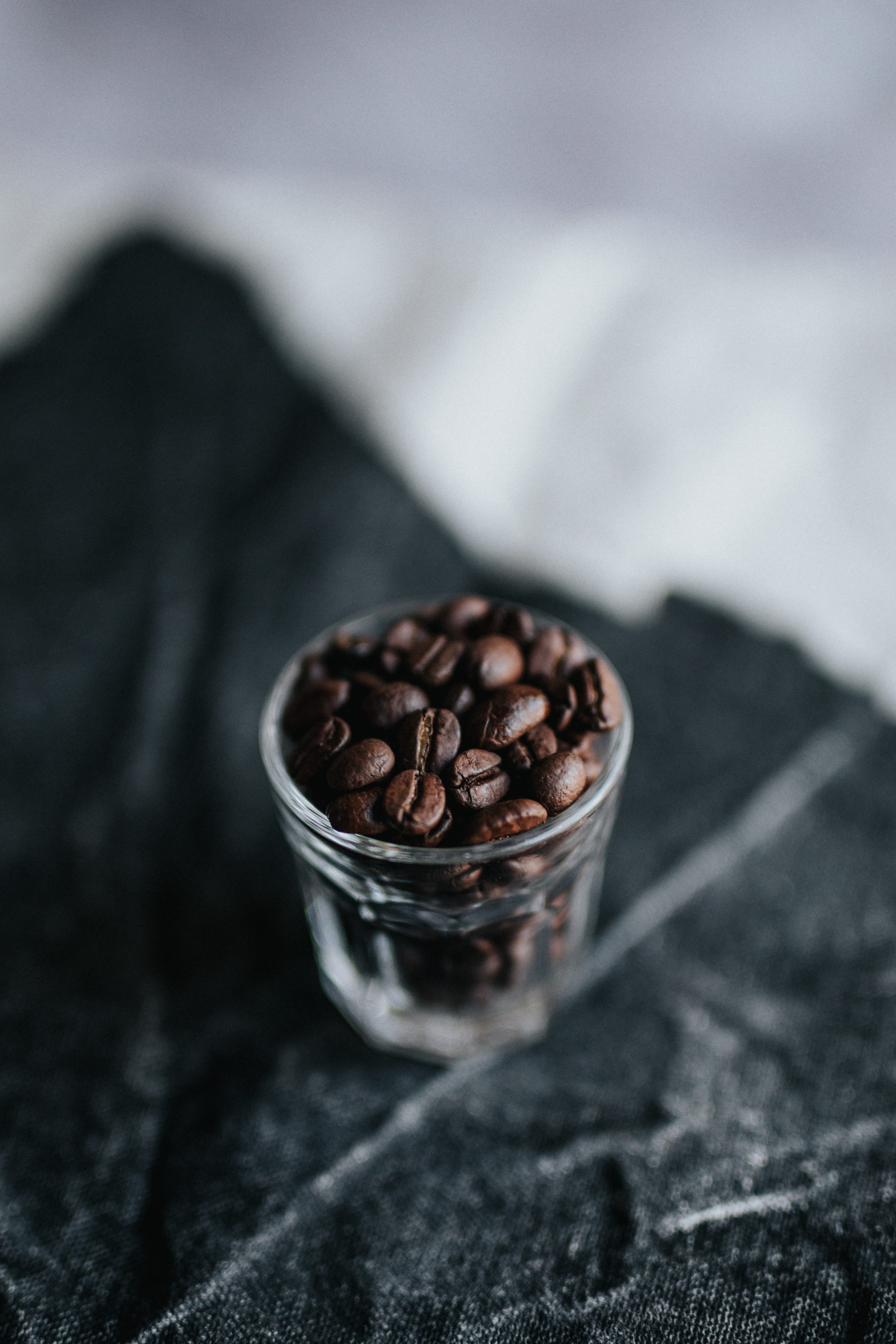 wood - material, freshness, food and drink, brown, vegetable, coffee, still life, flax, table, sack, seed, bean, flower, indoors, beans, food, bag, raisins, Phone HD Wallpaper