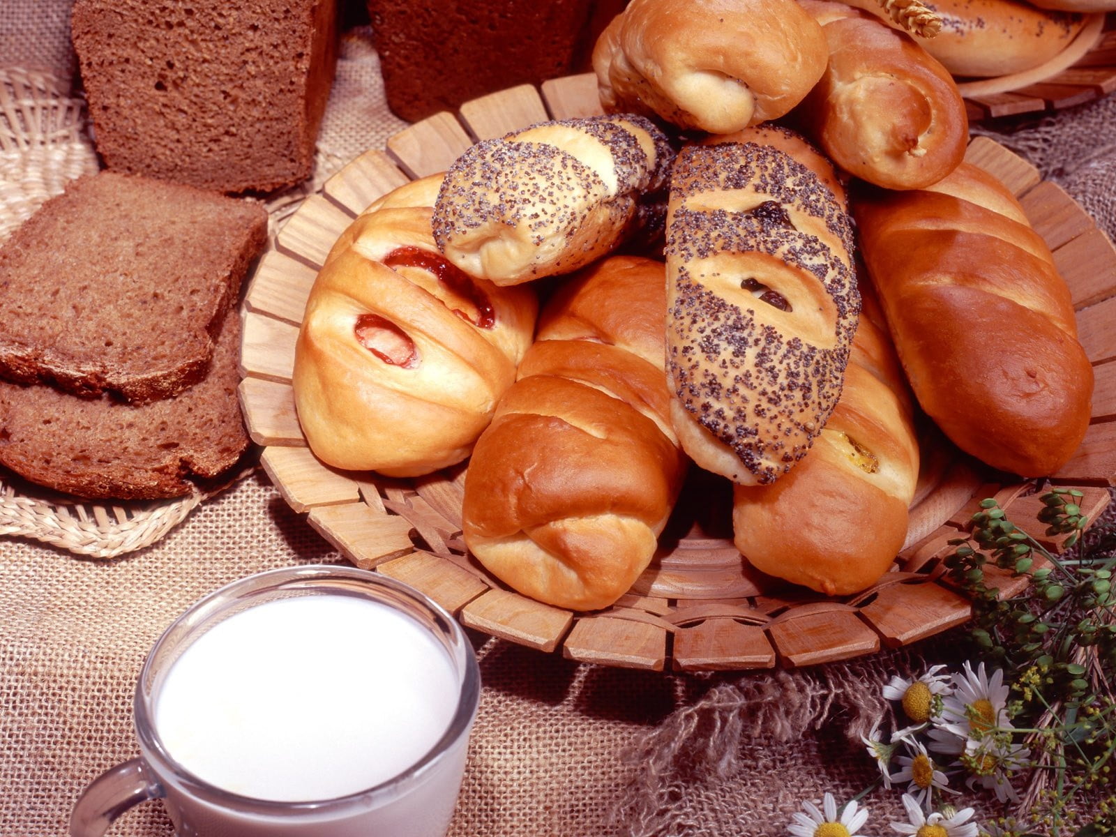 basket, container, breads, poppy seeds, loaf of bread, baked, close-up, healthy eating, high angle view, bread, dairy product, wellbeing, choice, table, HD Wallpaper