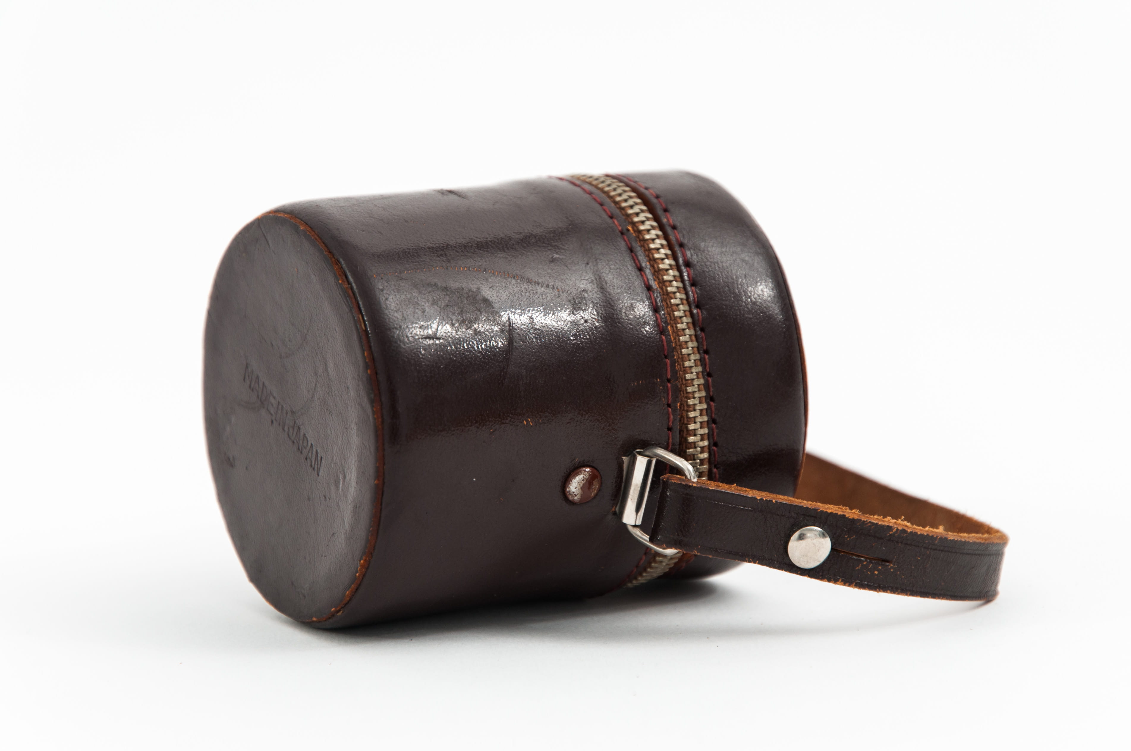 communication, barrel, single object, brown, buckle, bomb, indoors, cut out, camera, equipment, lens cap, no people, silver colored, white, weaponry, technology, HD Wallpaper