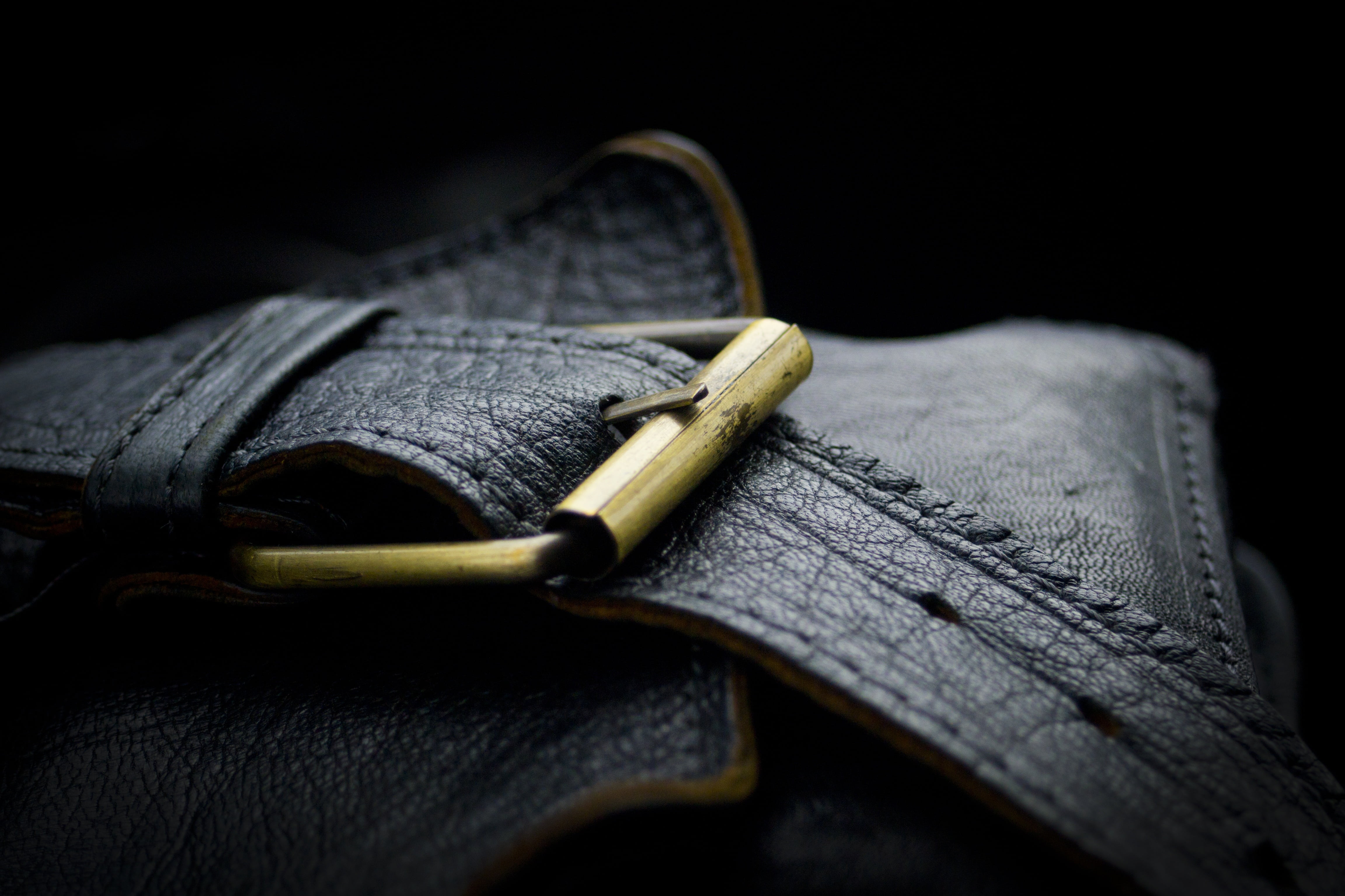 close-up, waistband, textured leather, black color, gun, weapon, elegant, still life, old, indoors, 4K, textile, black, day, studio shot, luxury, buckle, HD Wallpaper
