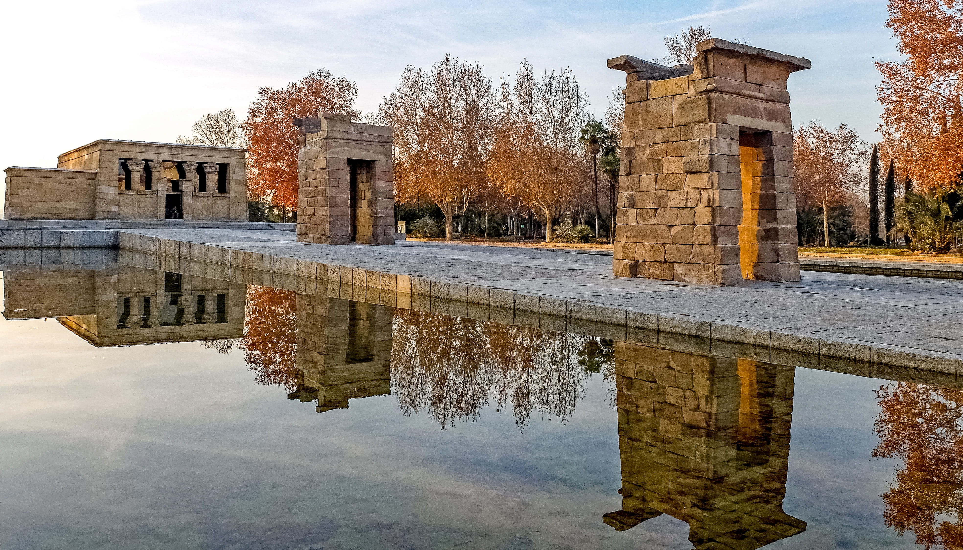 memorial, tree, water, reflection, ancient, Madrid, plant, Amon, cloud - sky, built structure, building exterior, day, reflecting pool, 4K, travel destinations, HD Wallpaper