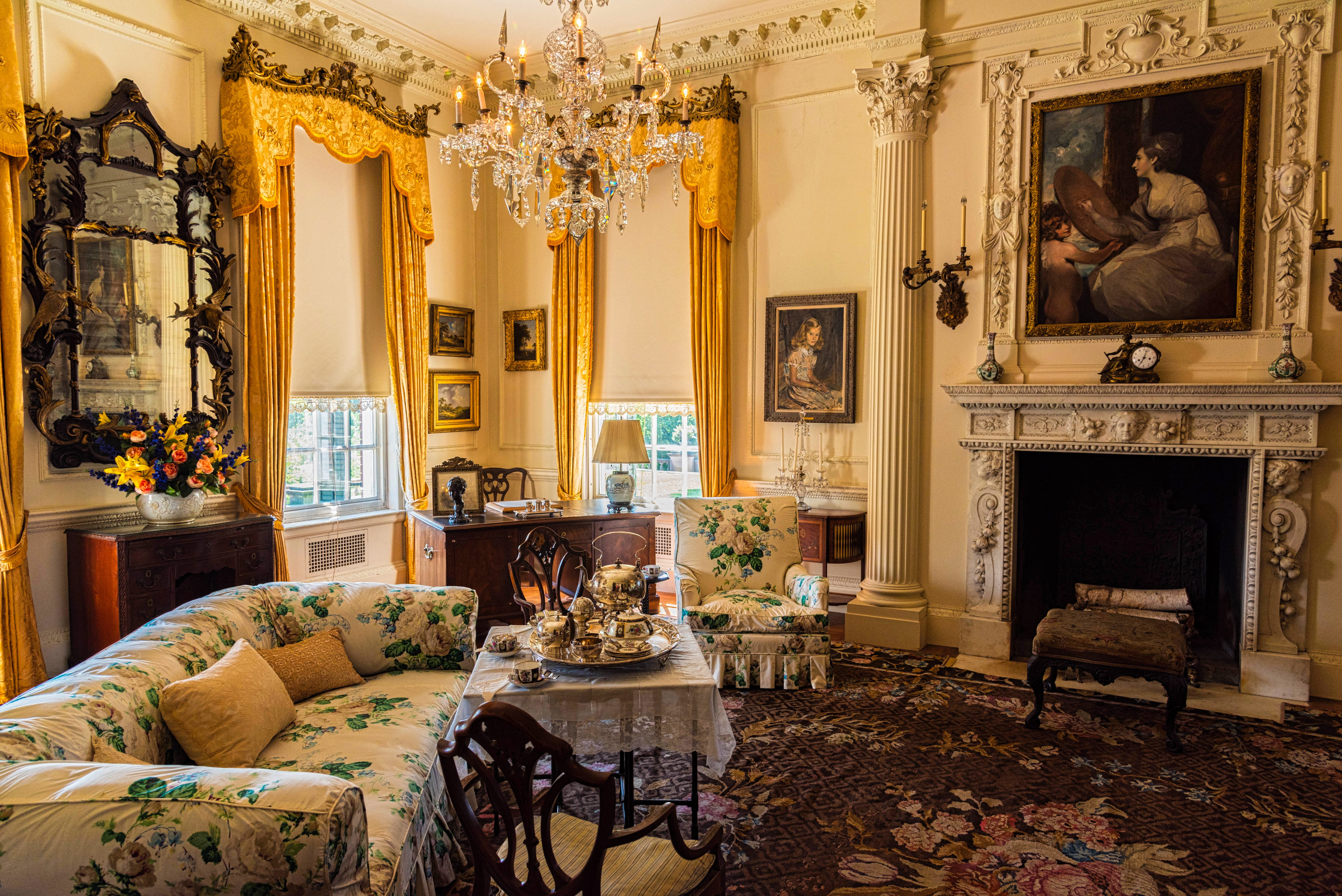 seat, wealth, living room, home interior, residential district, sofa, furniture, building, domestic room, no people, ornate, luxury, early 1900s, estate, HD Wallpaper