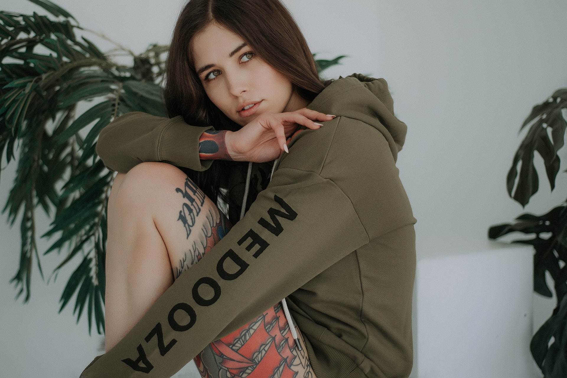 indoors, 1080P, looking at camera, sweatshirts, leisure activity, portrait, young women, inked girls, hair, three quarter length, waist up, long hair, HD Wallpaper