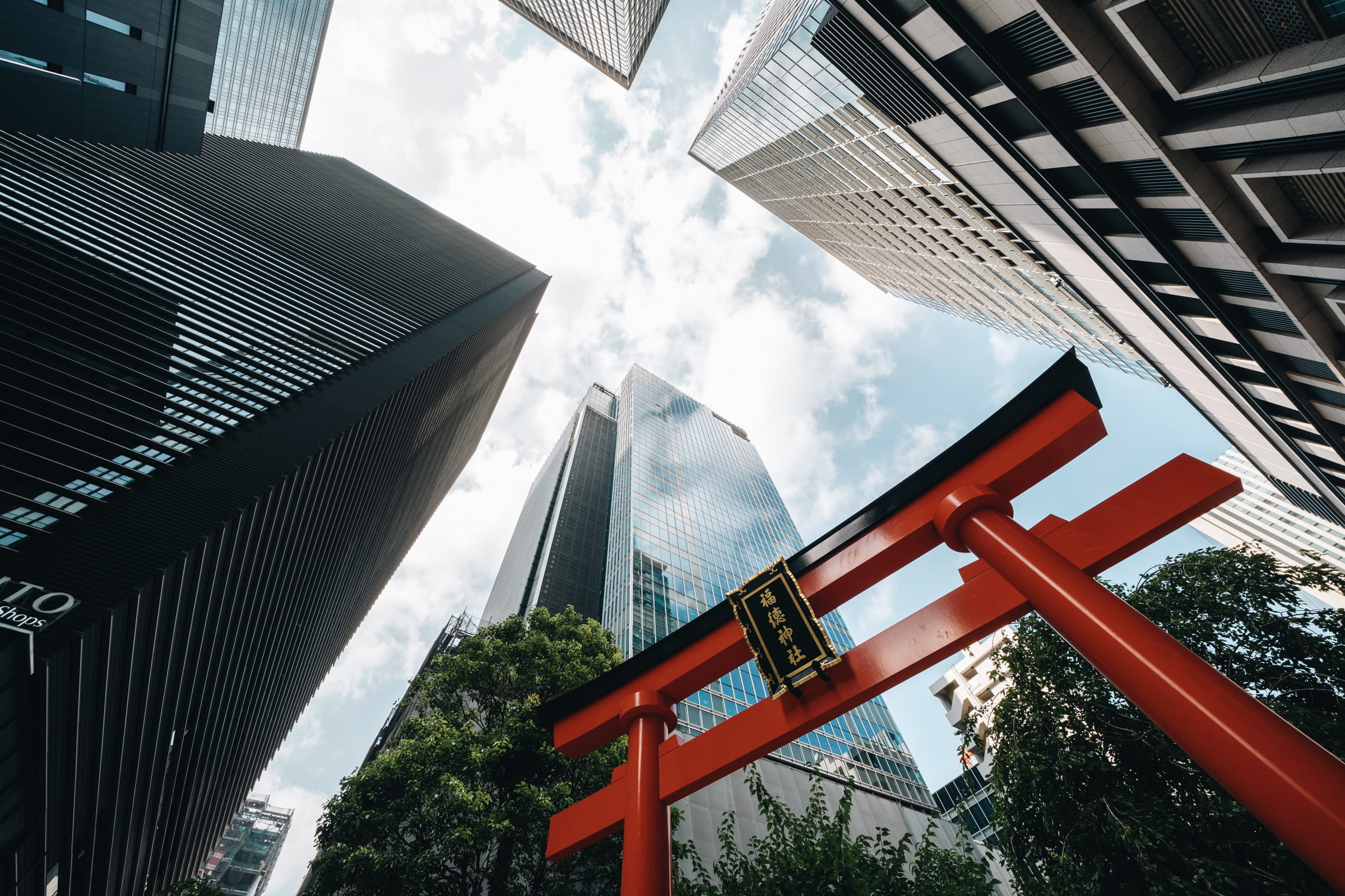 chūō-ku, tall - high, city, office, building exterior, office building exterior, tower, 神社, urban, tokyo, building, architecture, shine, 日本, low angle view, HD Wallpaper