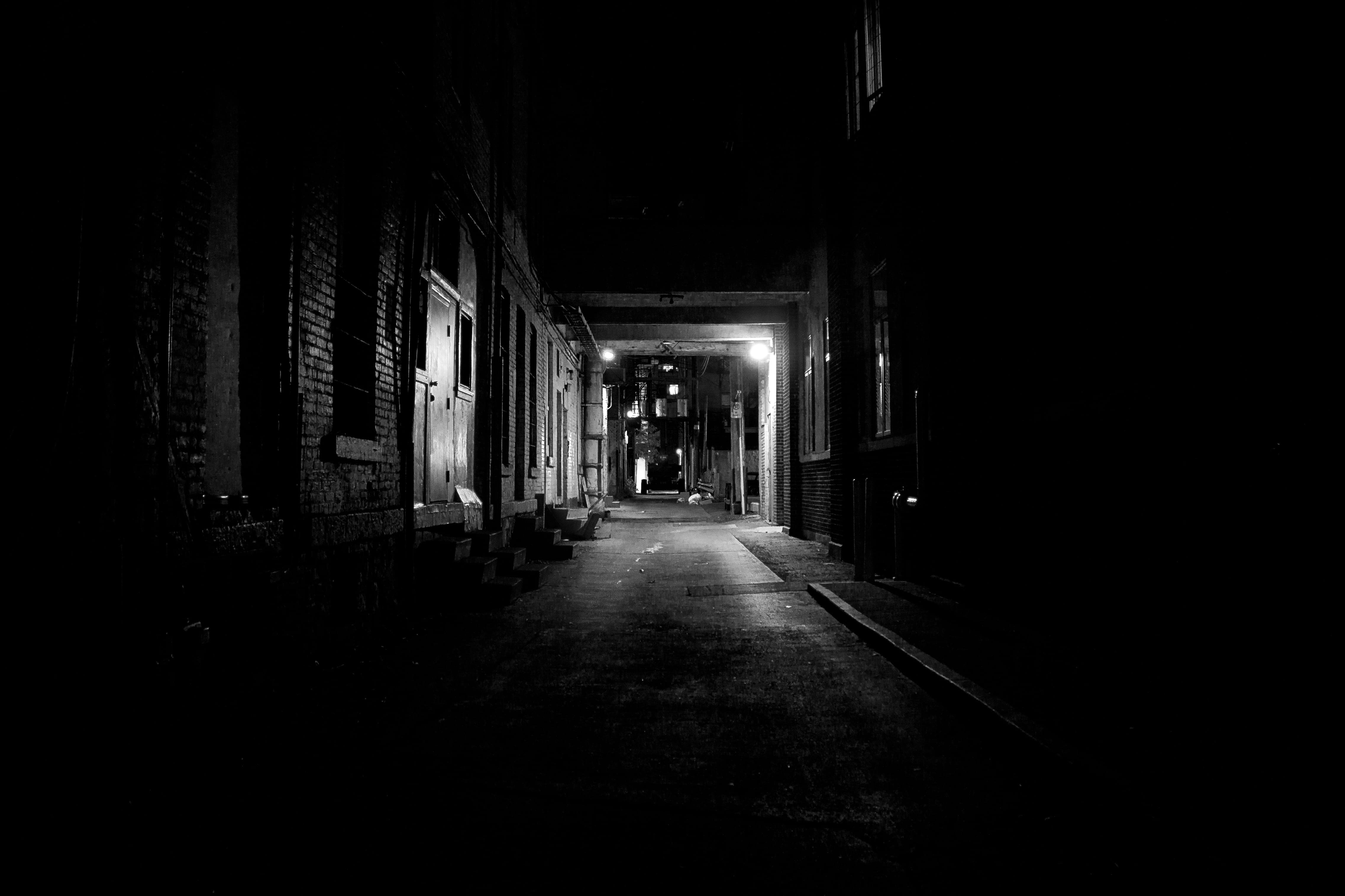 illuminated, outdoors, residential district, direction, building, alley, hamilton, 4K, spooky, diminishing perspective, black and white, city, abandoned, HD Wallpaper
