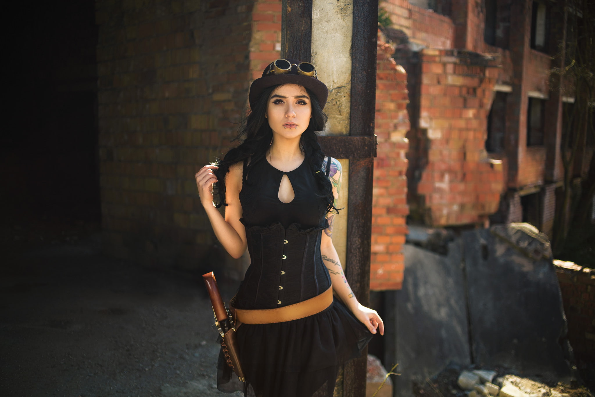 women outdoors, hat, 1080P, Aleksa Tereschuk, model, women, Dmitry Medved, steampunk, ruin, HD Wallpaper