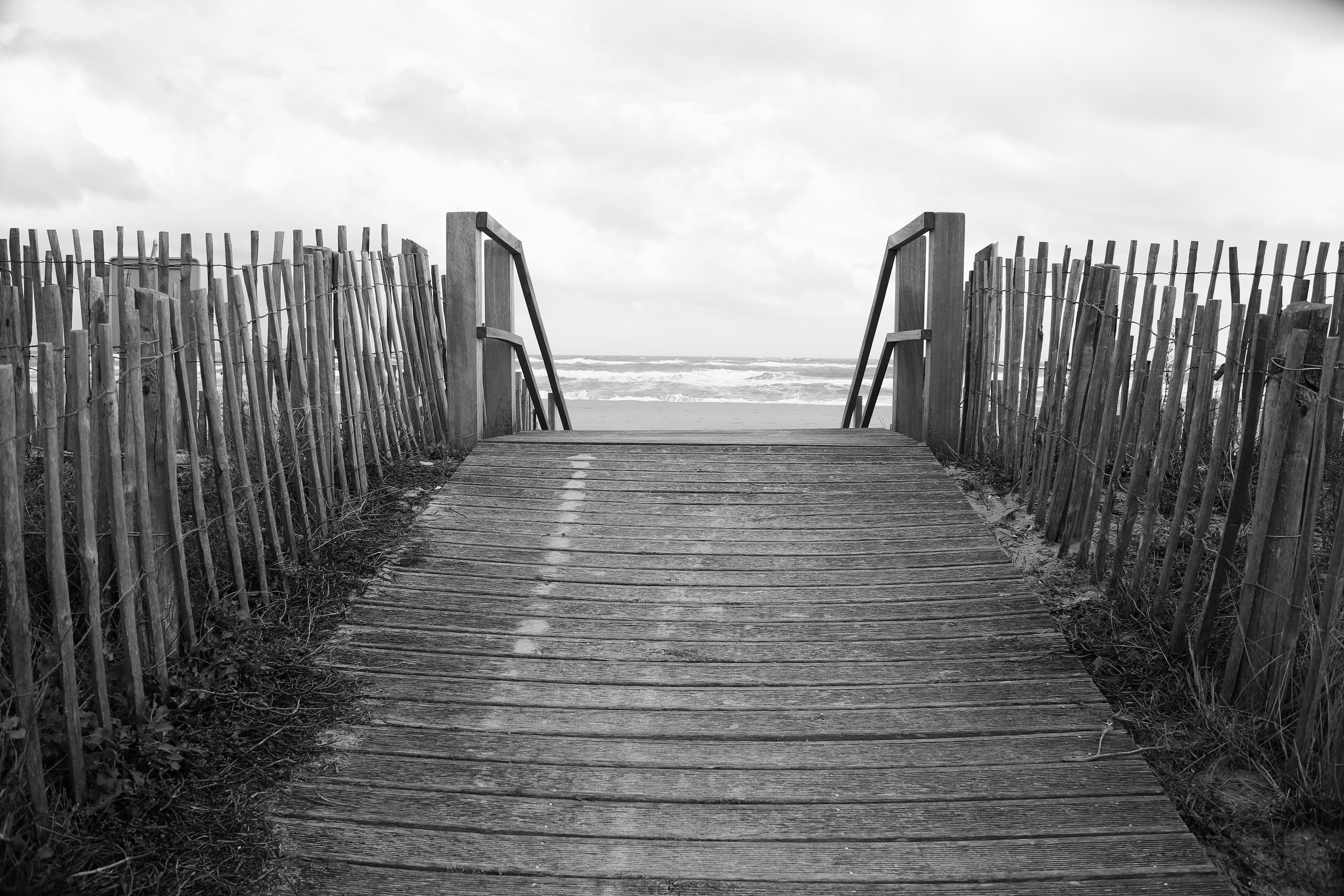 waves, photography, wood paneling, long, seascape, beauty in nature, cloud - sky, no people, 5K, railing, ocean, black and-white, boardwalk, horizon over water, HD Wallpaper