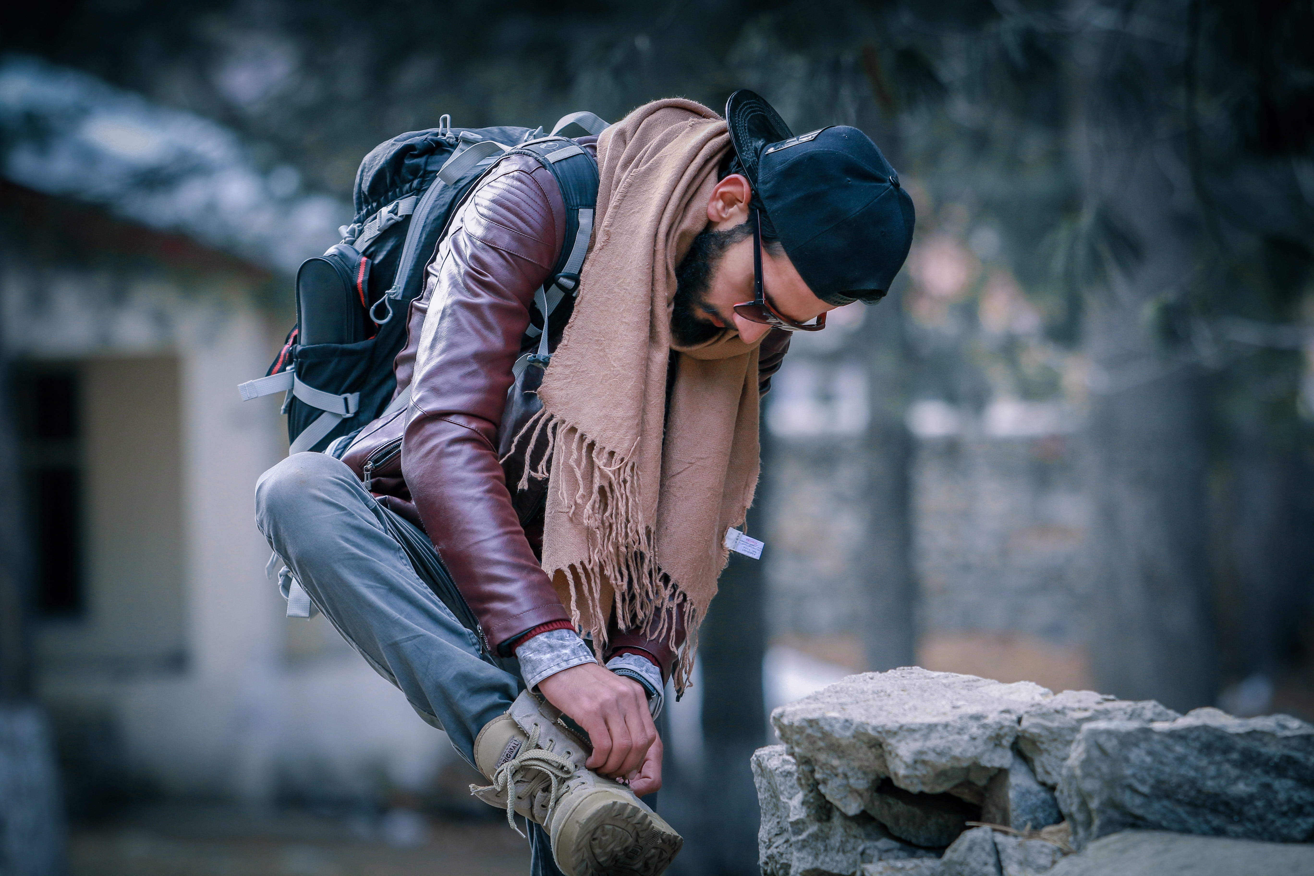 outdoors, hood - clothing, lifestyles, boy, focus on foreground, full length, winter, adult, white, city, adolescence, jeans, beauty, model, built structure, HD Wallpaper