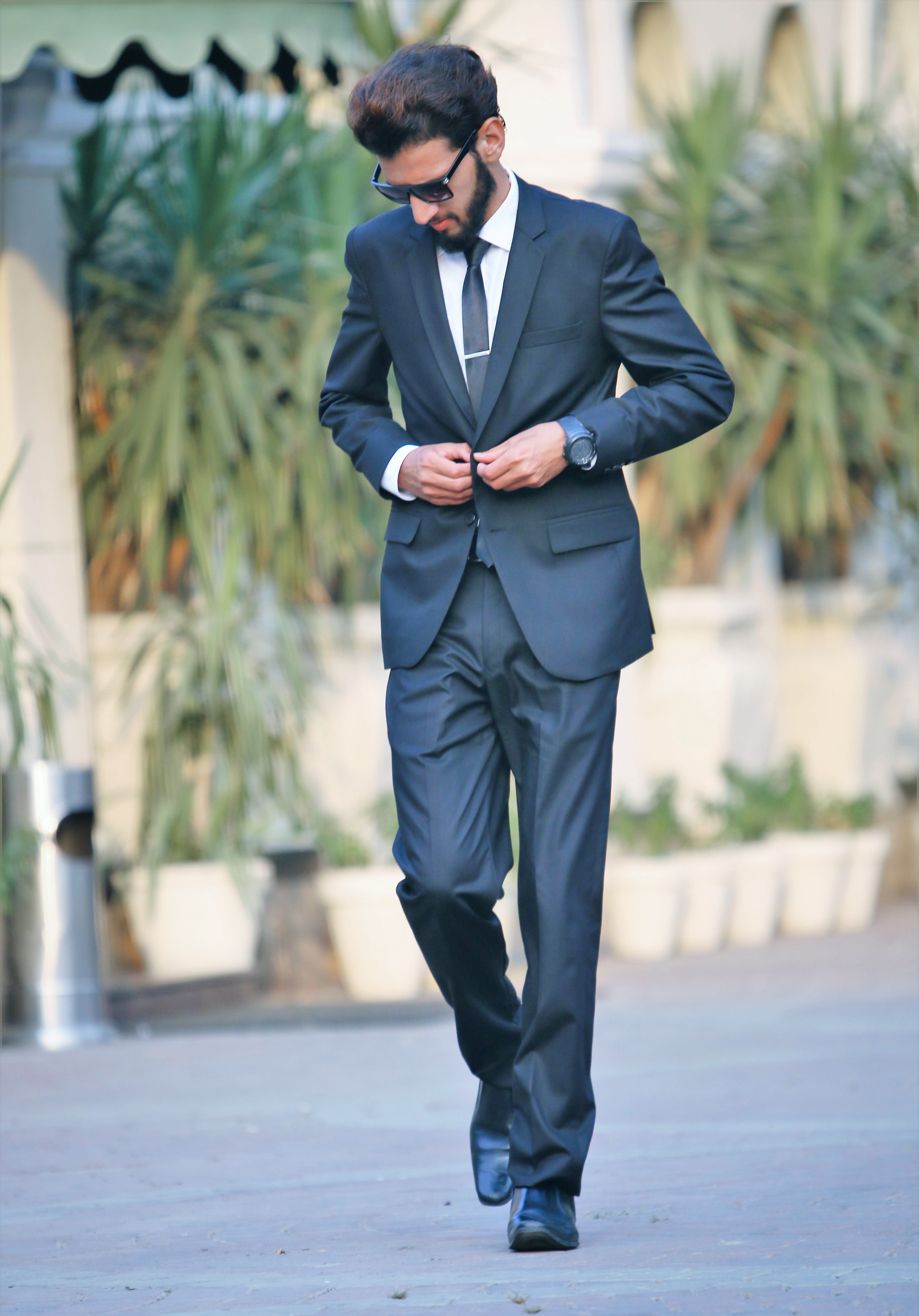 5K, men, man, summer, hair style, businessman, young men, asian boys, businesswear, clothing, business person, males, business, male model, day, wear, Phone HD Wallpaper