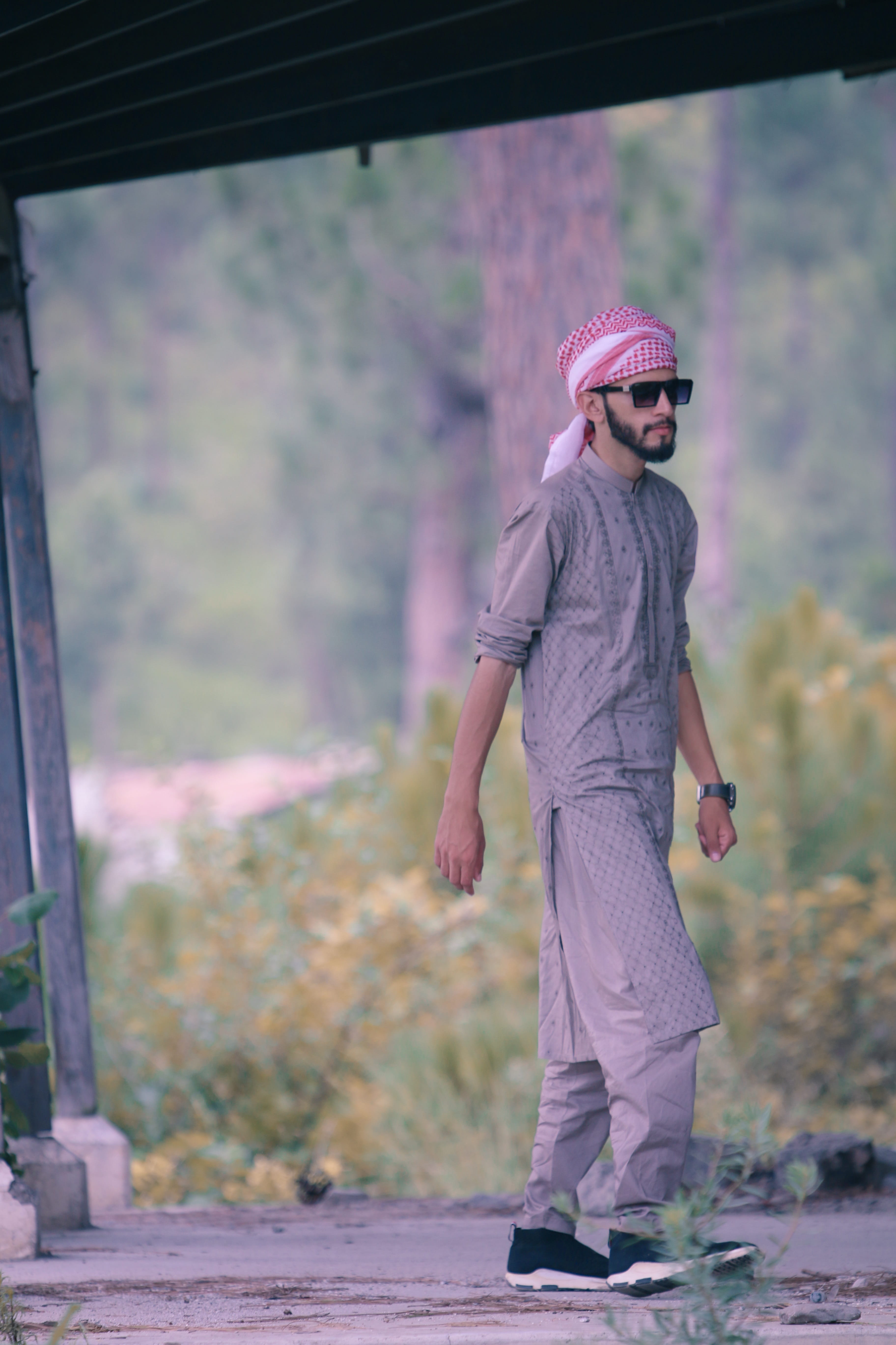 pakistan culture, kurta, real people, 5K, style, tree, lifestyles, glasses, asia, fashion, focus on foreground, girls, standing, one person, women, outdoors, Phone HD Wallpaper