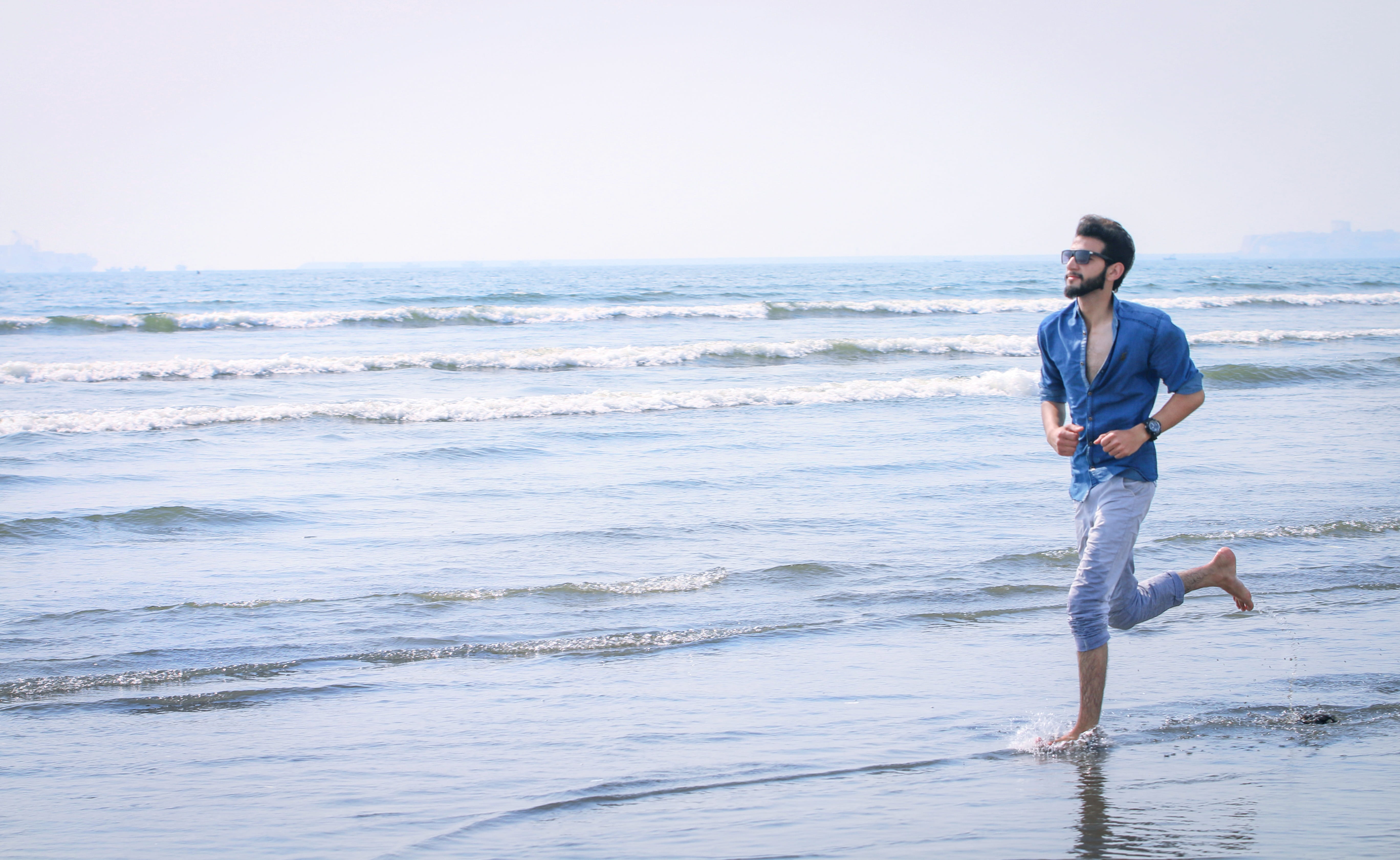 5K, sea, model, hairstyle, asian boys, posing, full length, man, young, glasses, casual clothing, sky, horizon over water, fashion, standing, young men, HD Wallpaper