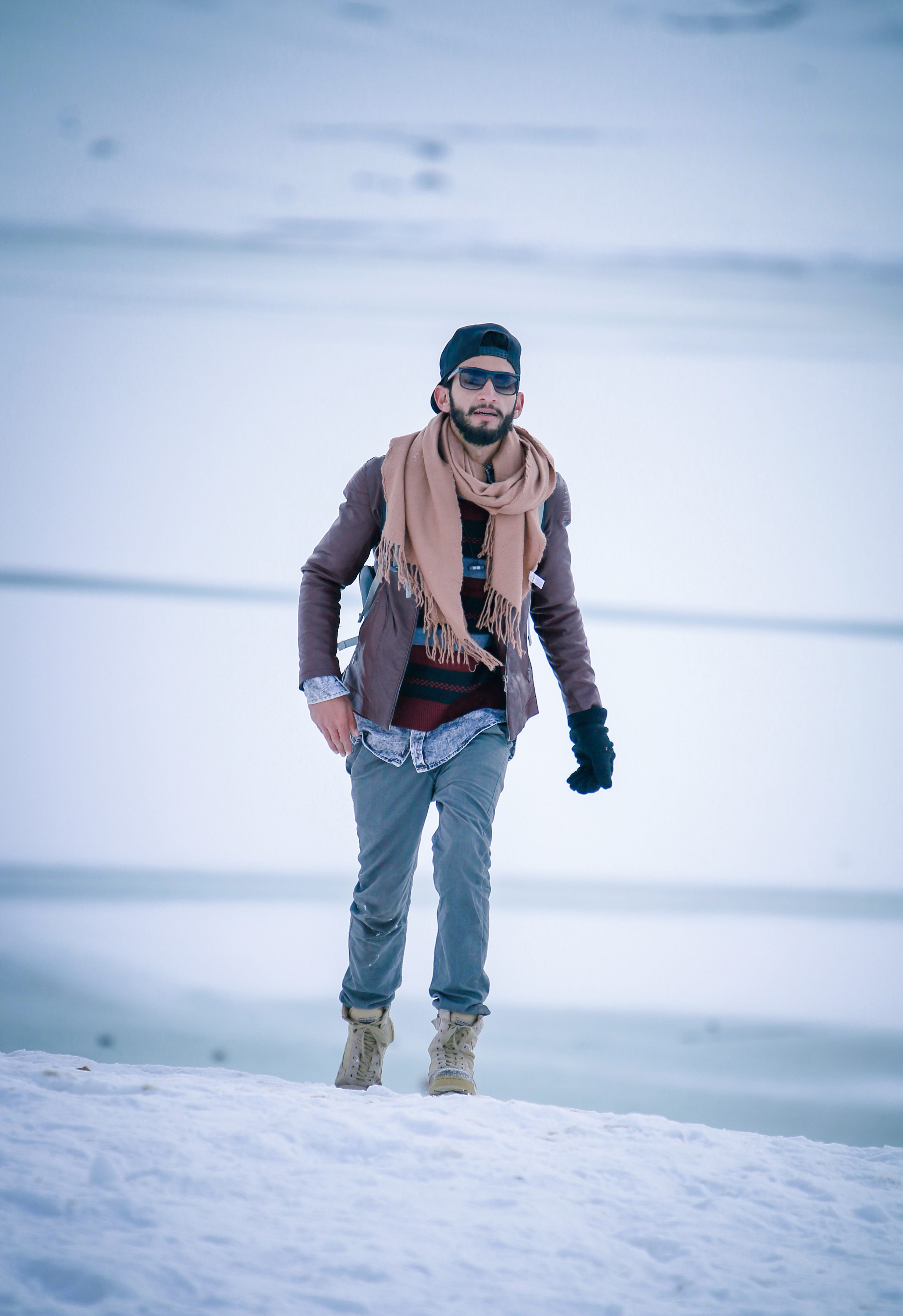 sunglasses, winter, 4K, travel, color, full length, warm clothing, clothing, black, boys fashion, one person, real people, beauty, boy, lifestyles, pose, Phone HD Wallpaper
