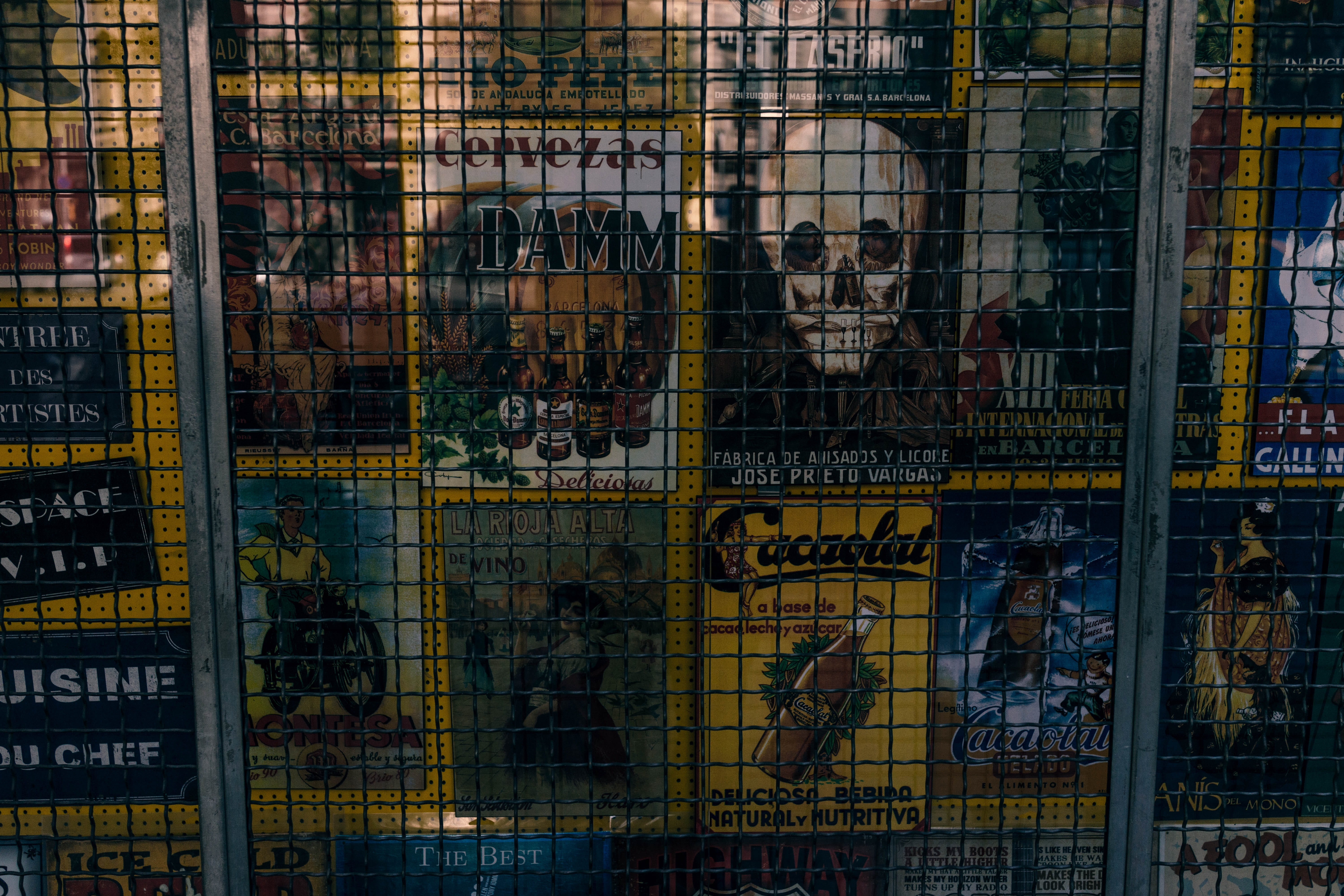vintage, building exterior, day, art and craft, representation, frame, grunge, human representation, 5K, backgrounds, cow, skull, cowboy, retro, glass, HD Wallpaper