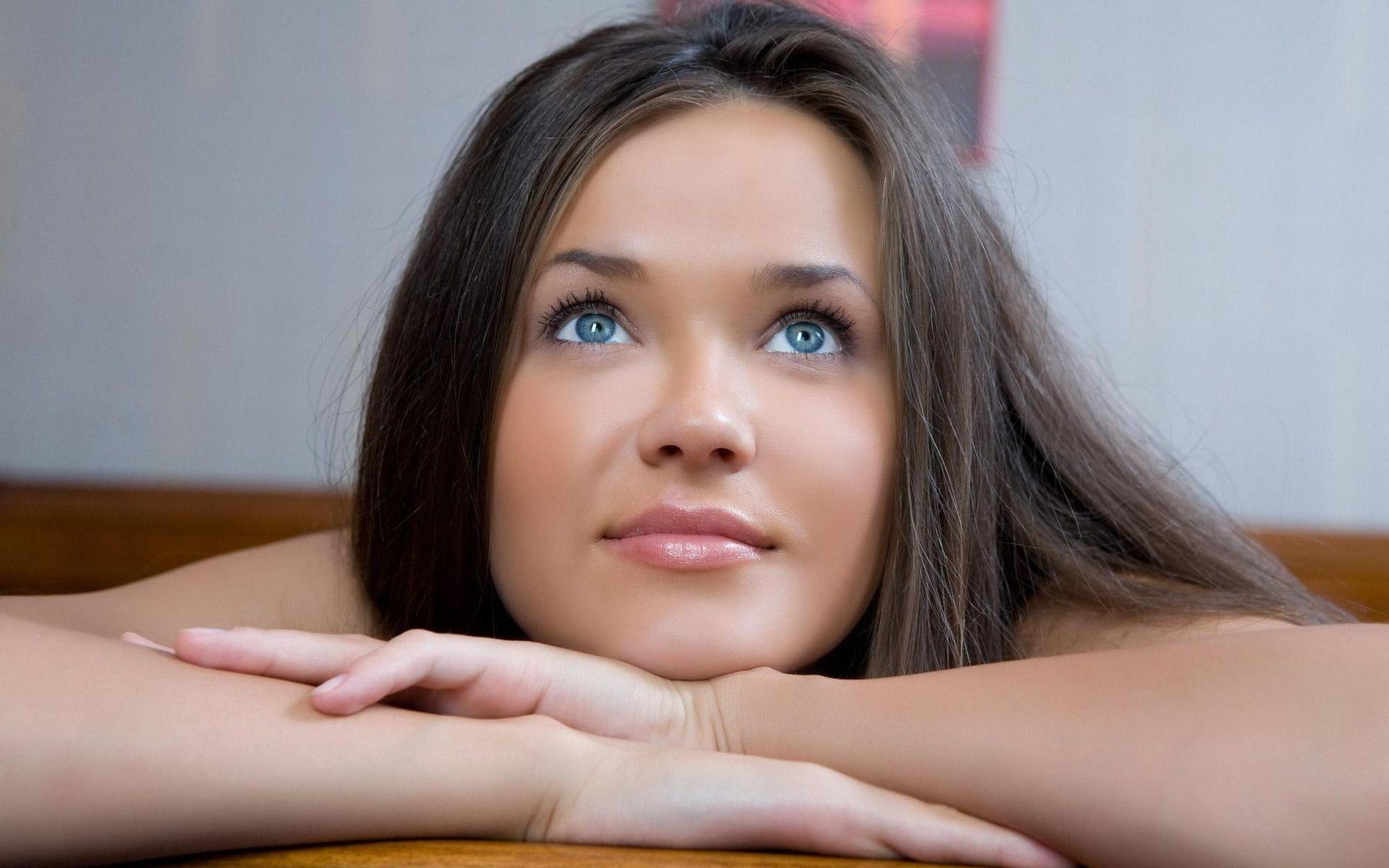 1920x1200, s, brunette, face, close-up, woman, eyed, 1080P, blue, close, girls, HD Wallpaper
